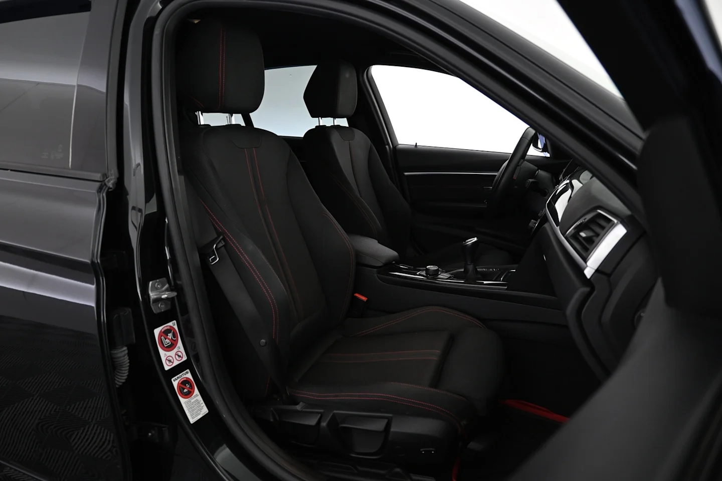 Car Image - 9wUrFsry32HuOTxy7sgyb
