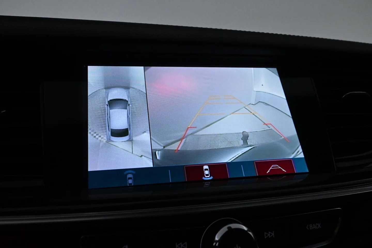 Car Image - 3BFjCAfSifvc17h0rqERSi