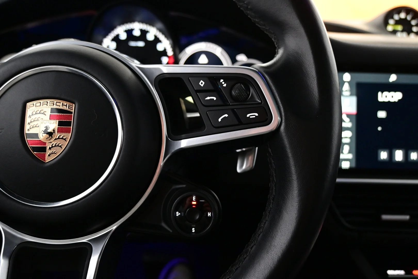 Car Image - 5CAICZhq1O5A2GPm4f9VDS