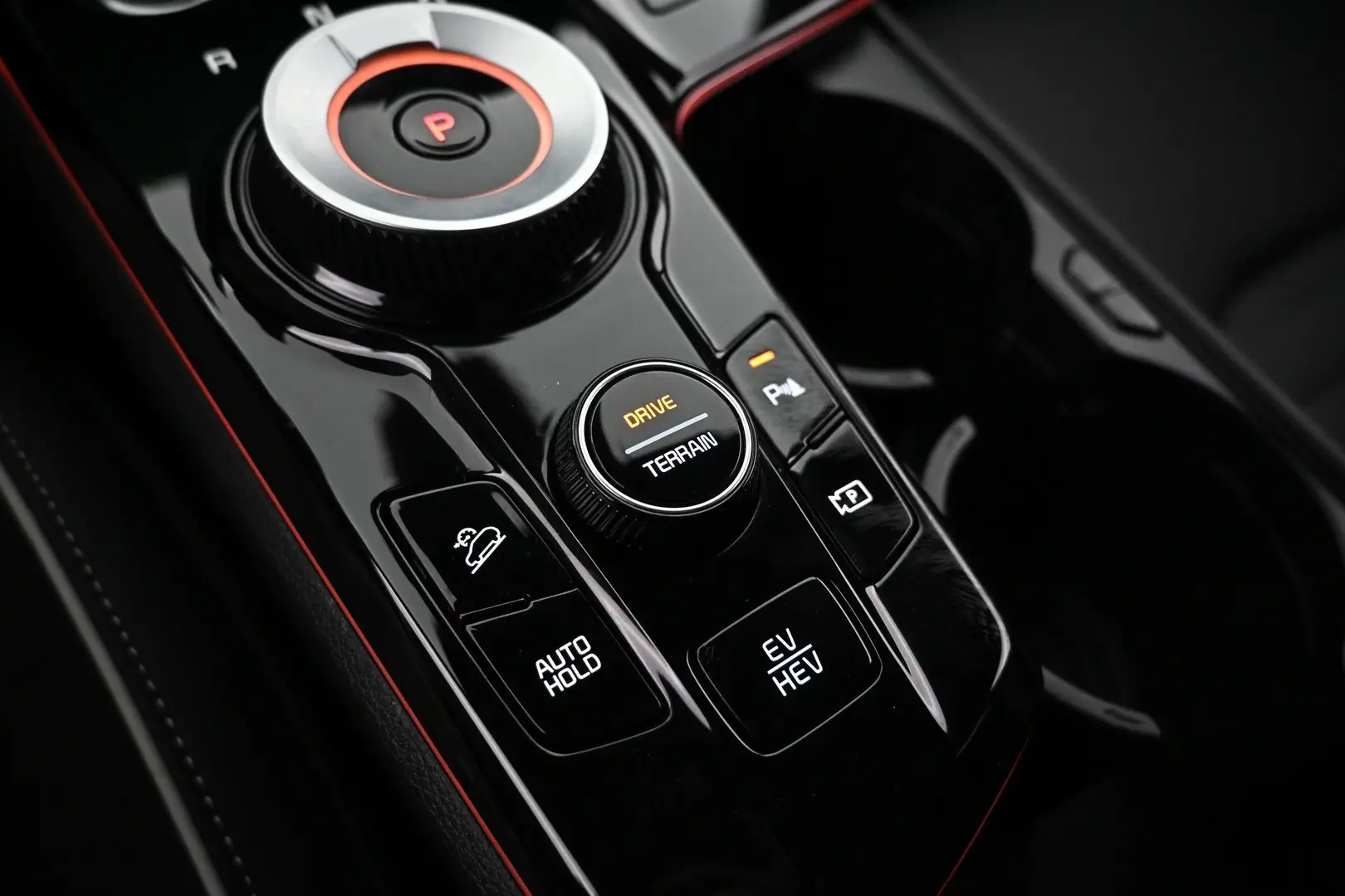 Car Image - 4g0aWrBQ9fbCSnPAxt8l3i