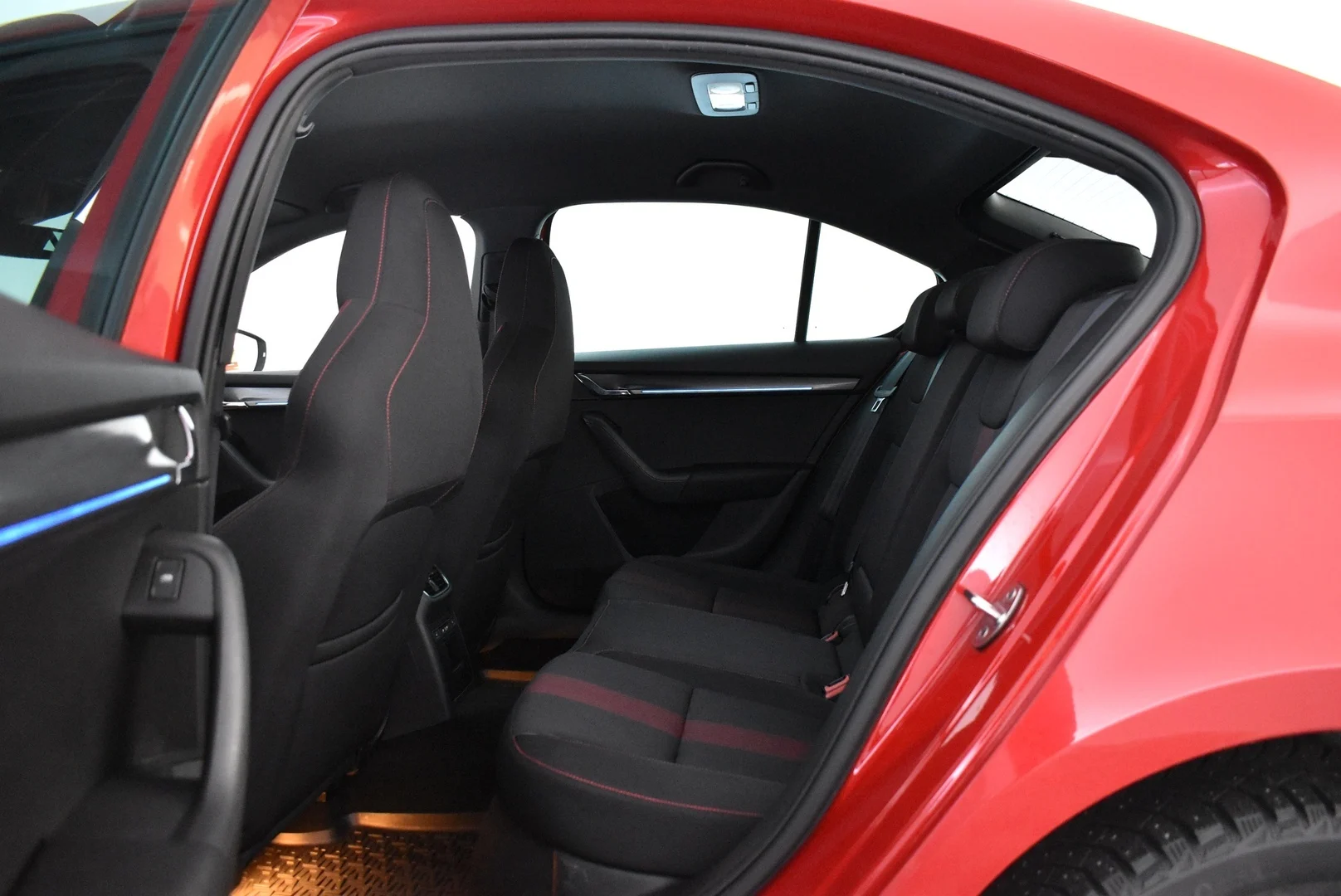 Car Image - 3HitpcVj0PMjXr7aUxHcCH