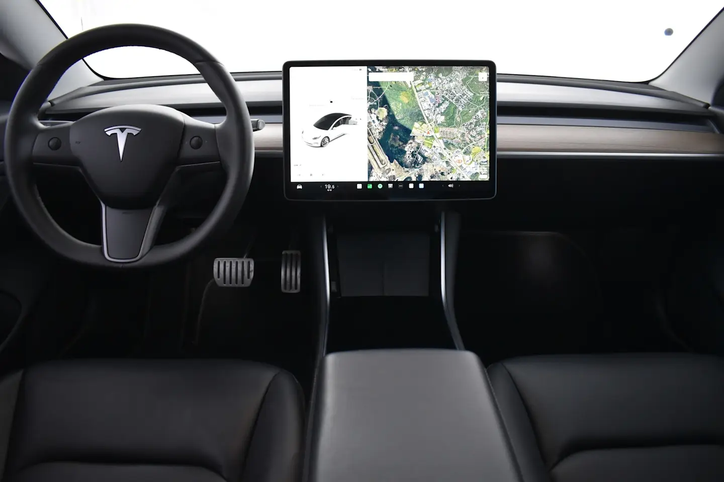 Car Image - 1AUI4KrMXUI7j4JIPftQwg