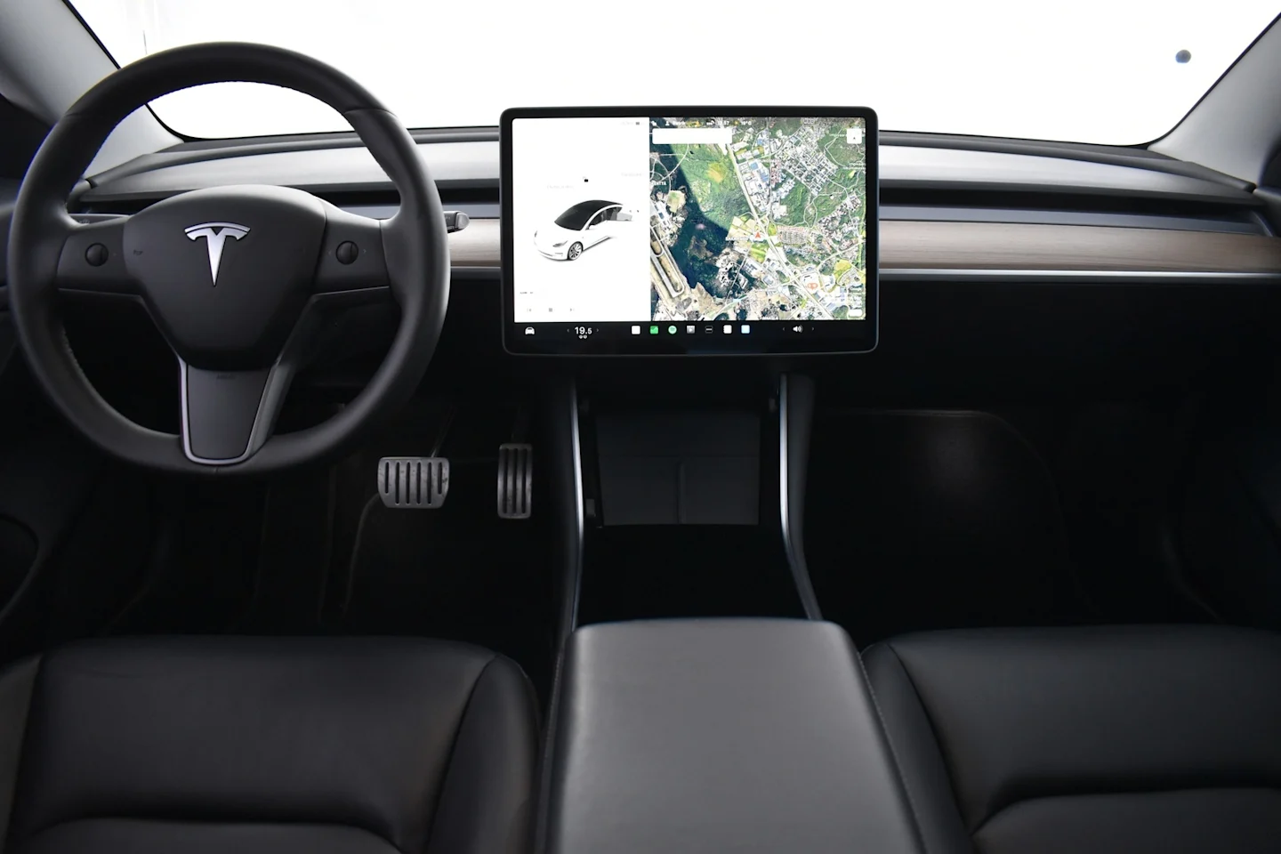 Car Image - 1AUI4KrMXUI7j4JIPftQwg