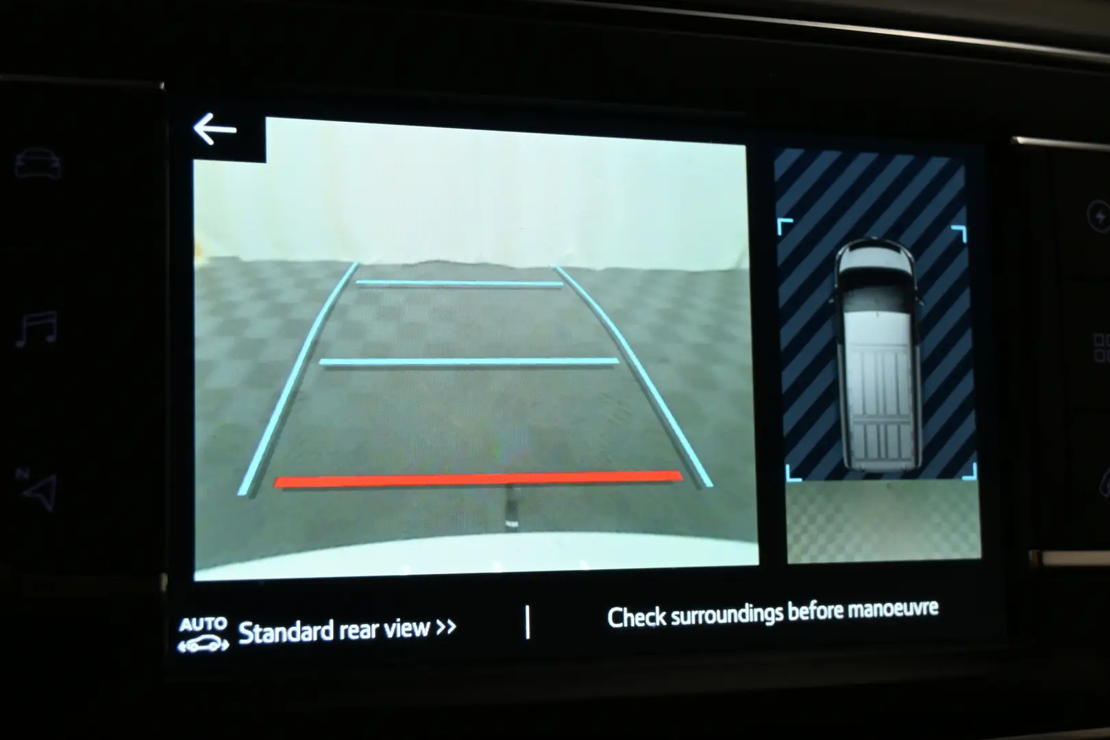 Car Image - 1KUM33XEESLai3At9q4SXJ