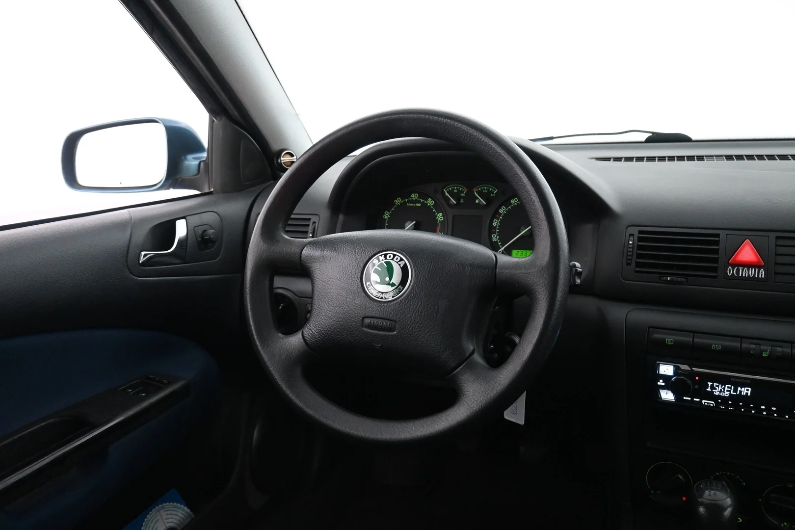 Car Image - 2L0oXsK3APjarkPiTFpnpW