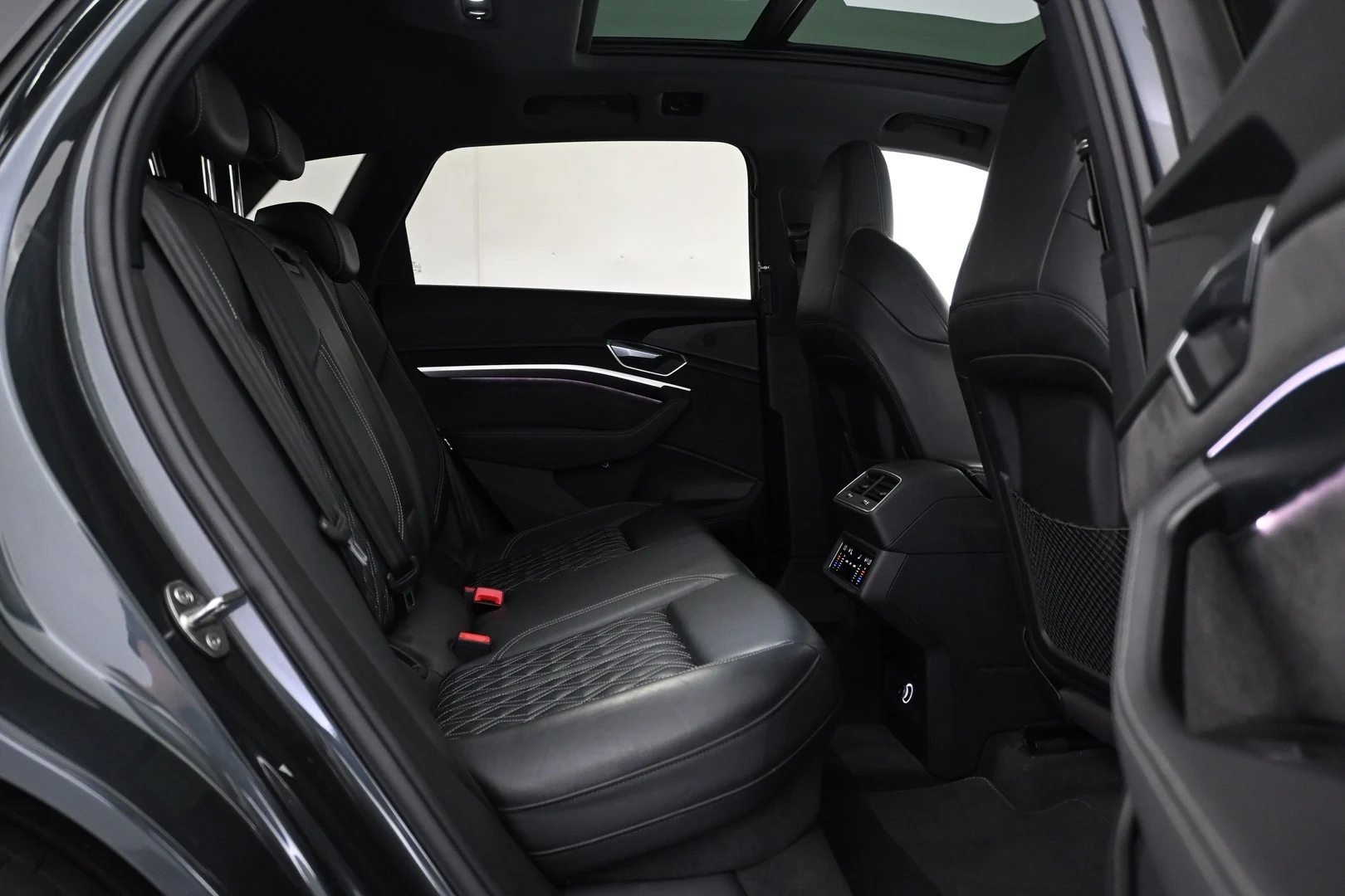 Car Image - 53EJk85fKzs2i62ZgNqfWo