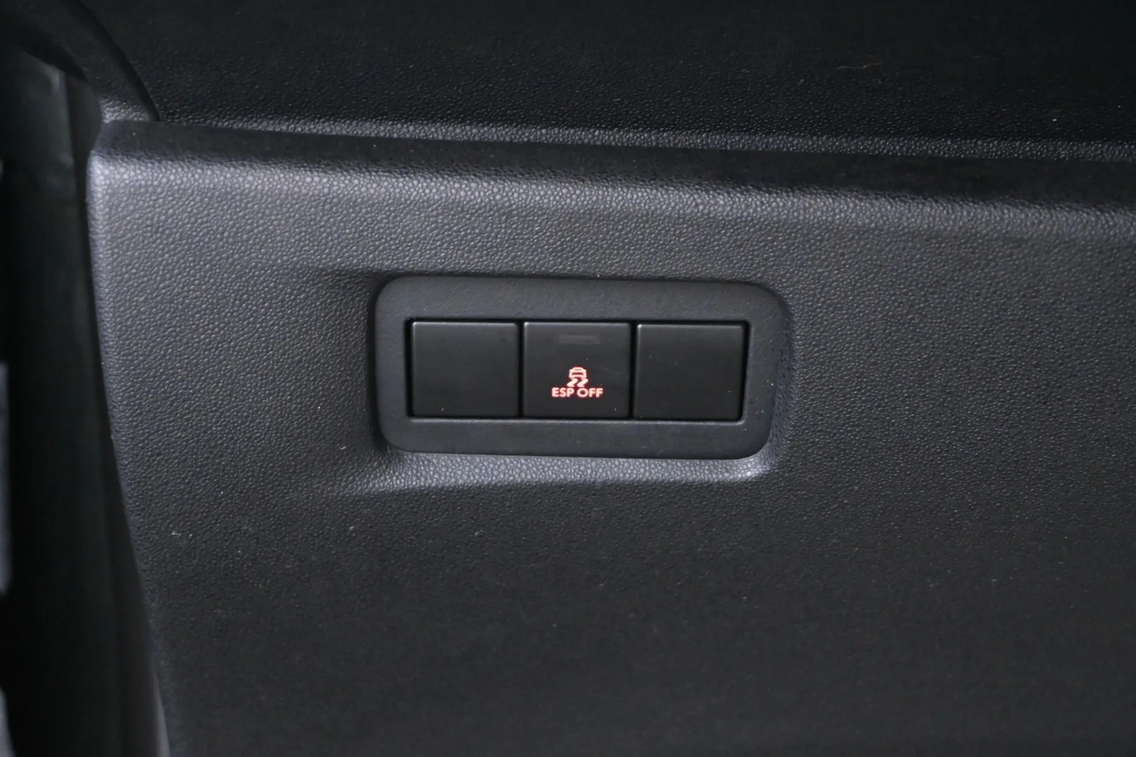 Car Image - 7yOmwbCIsbClB3ZplDAURK