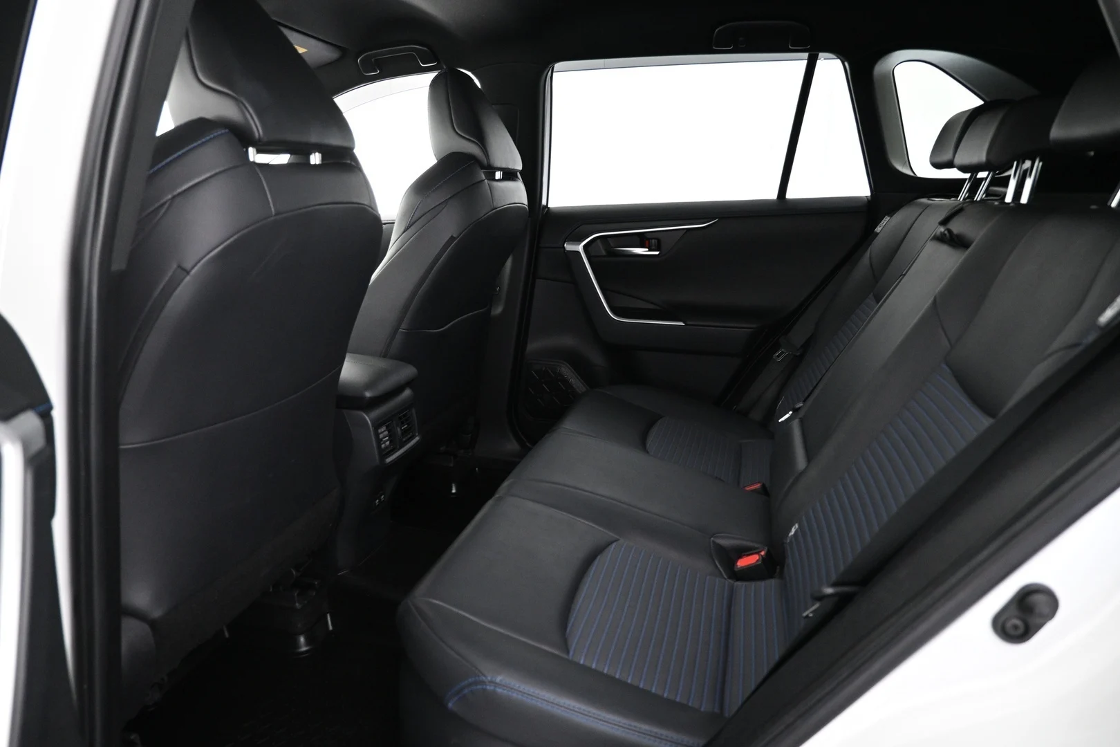 Car Image - nRBMsc4Tb6JizG8YQmHqU