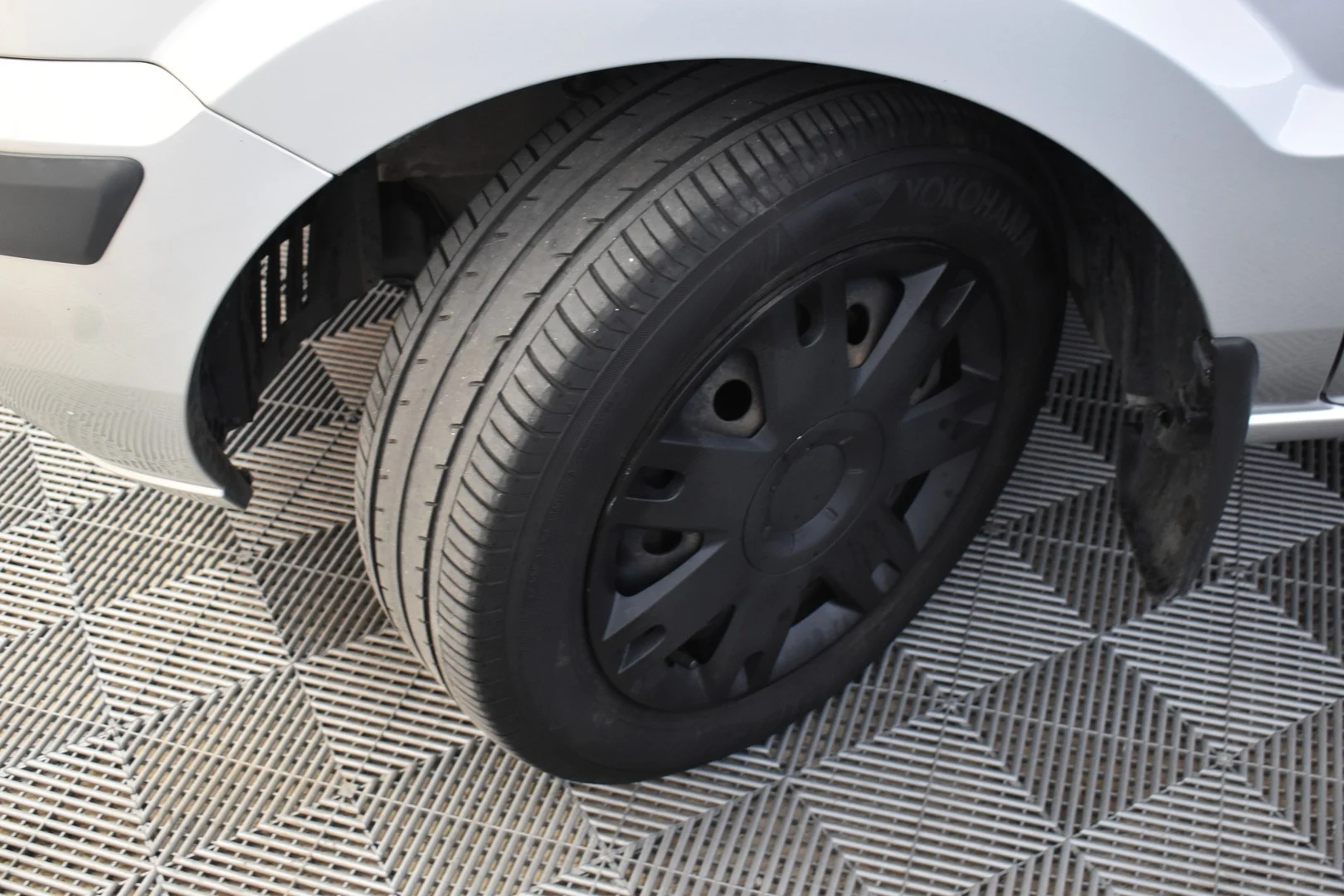 Car Image - 67waEWfcnlXCHmmN4HwmSg