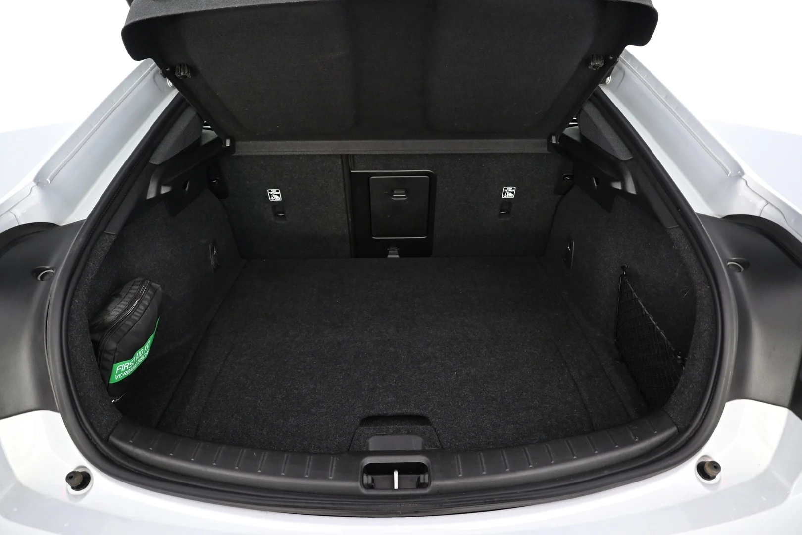 Car Image - 1DLlgE7G9BsL4TkneoYqtT