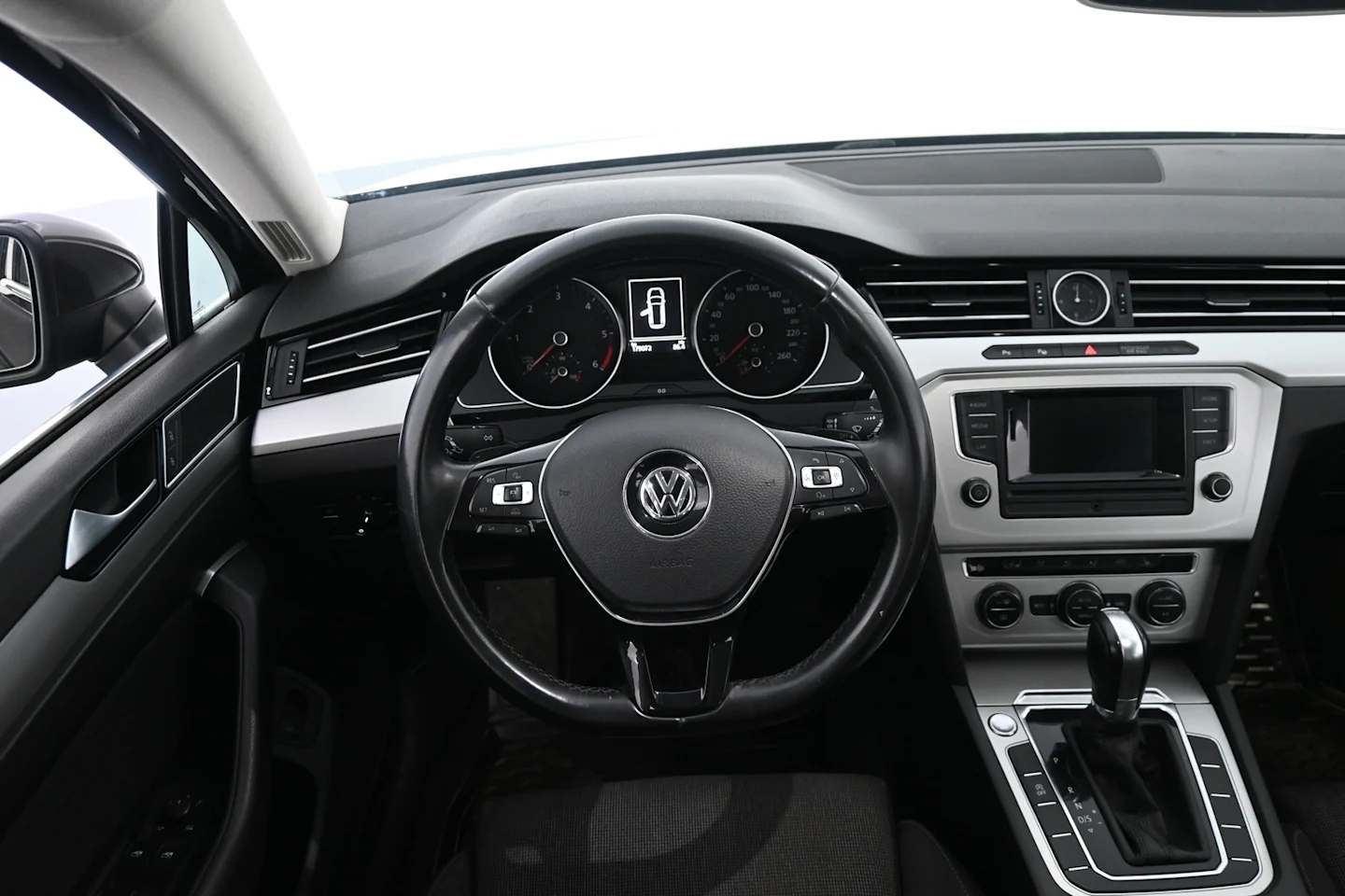 Car Image - 5Lk8D5xxhj55Hk9PhJi8Sb