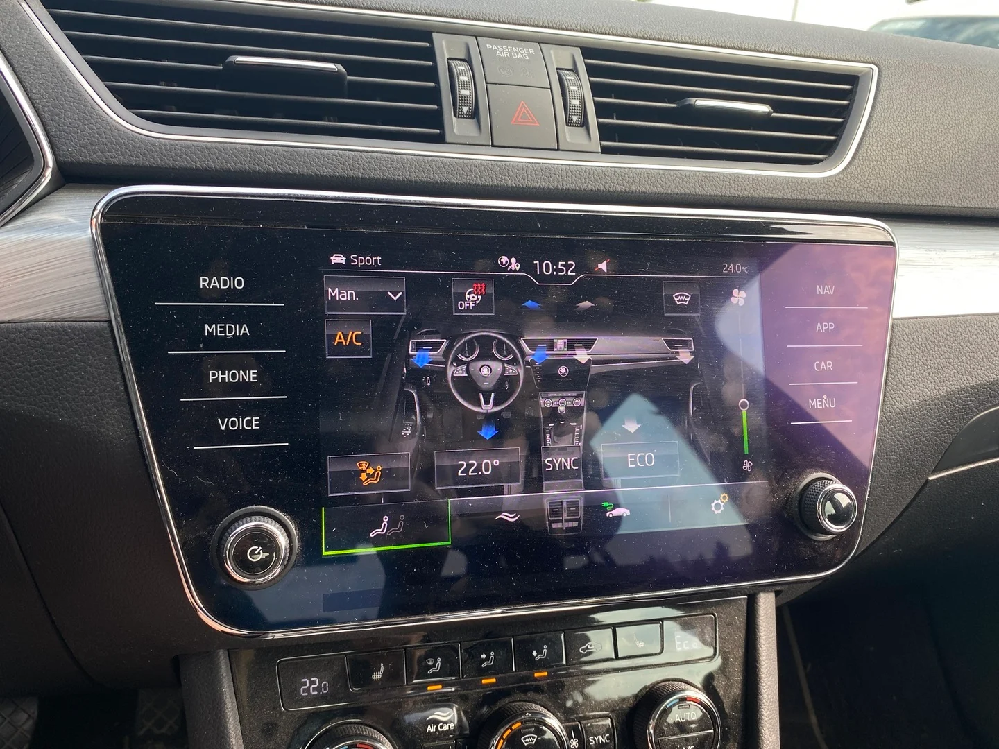 Car Image - 2It9zYIbAXGN6xDKnRlxF0