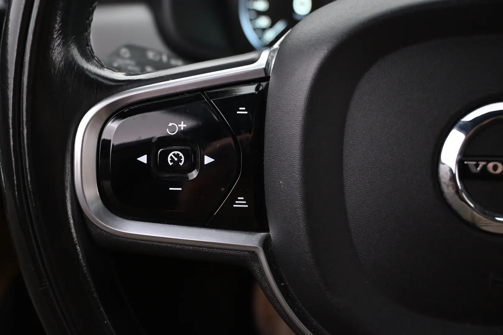 Car Image - 2kLJpdTRPefS0qQVbxAGRg