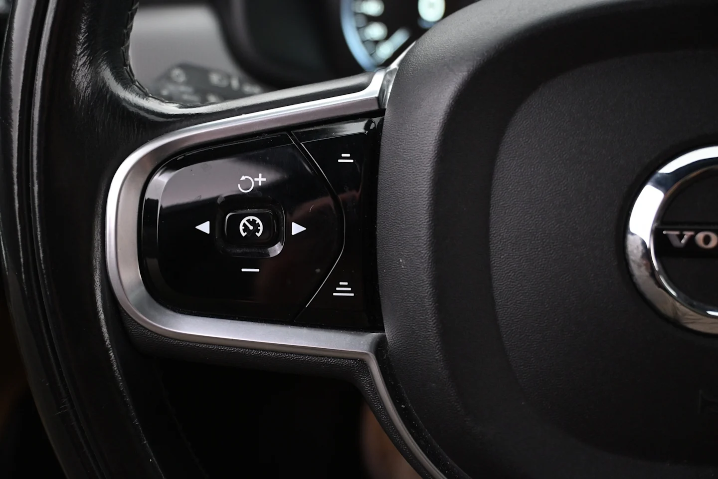 Car Image - 2kLJpdTRPefS0qQVbxAGRg