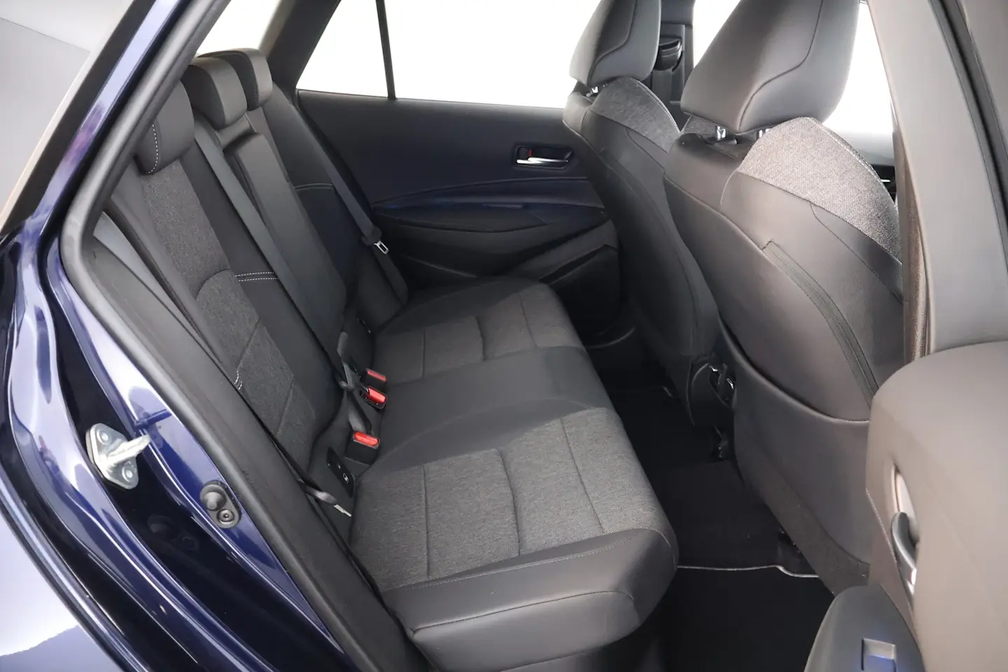Car Image - 6lbD95LBQqbn6p4tJ4aR2x