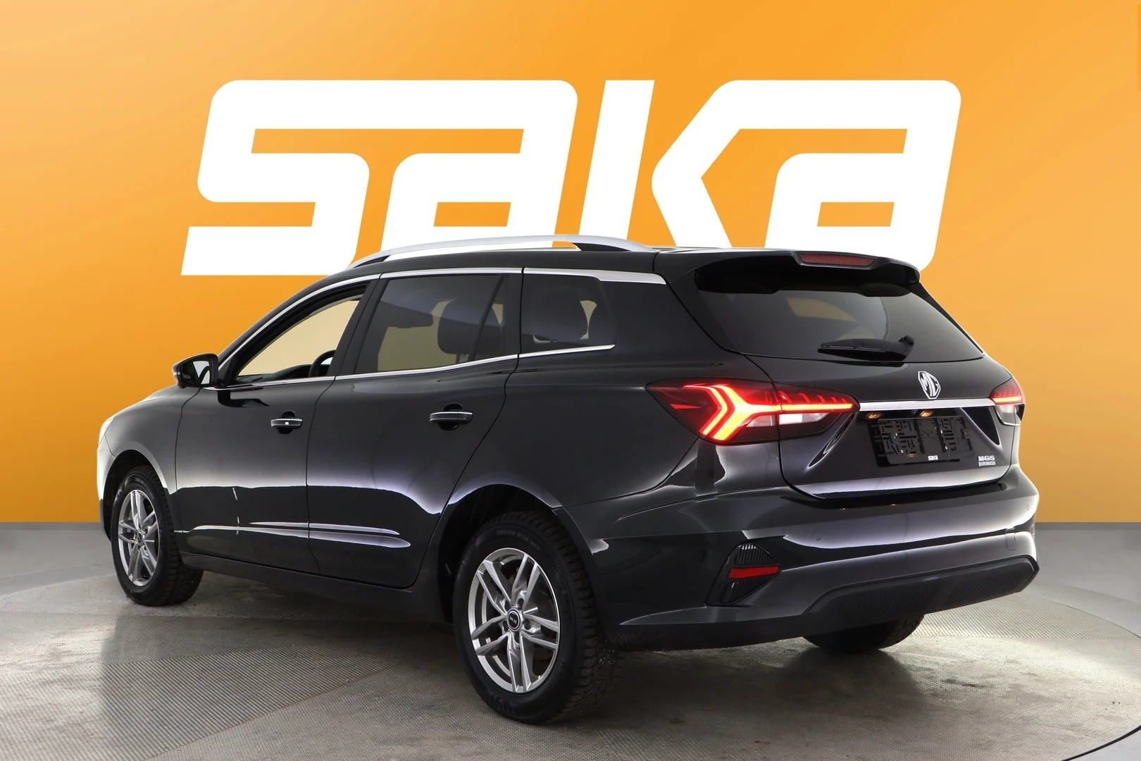 Car Image - 20c20iqXXOuIPNj3Hm6y1Q