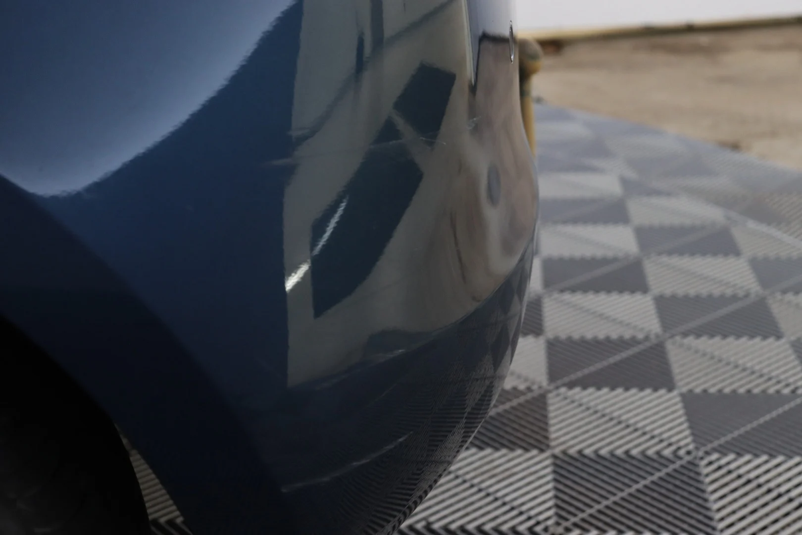 Car Image - 3D8P4cFbMTKtgvNBO8tri2
