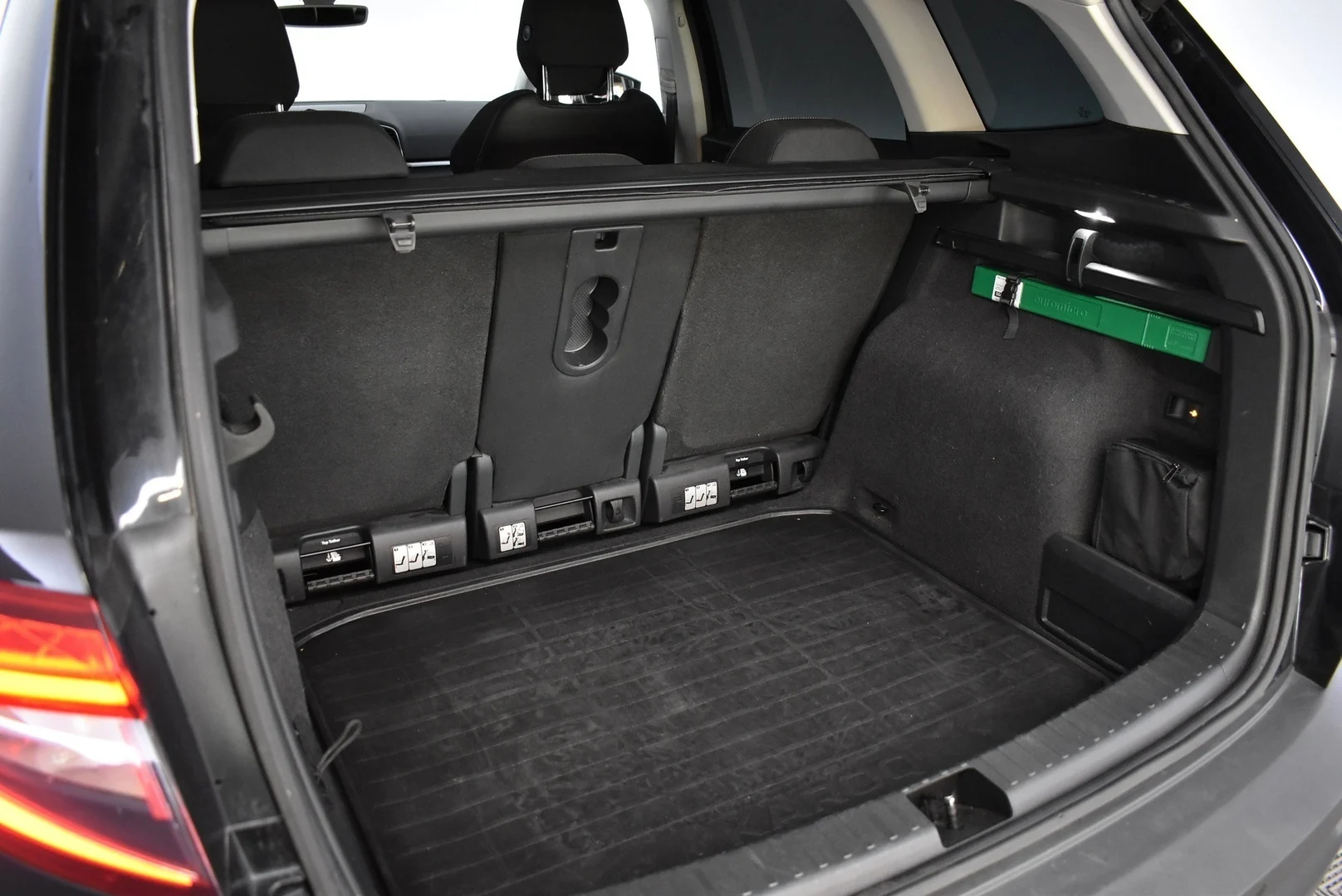 Car Image - 4fVA6CMjUAcXukUueOYxiB