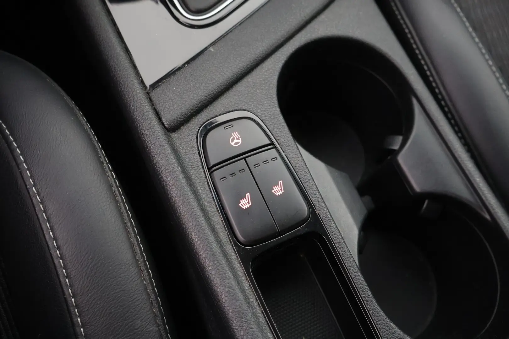 Car Image - 6j9RTFJLX1DNsgNUEtrq4K