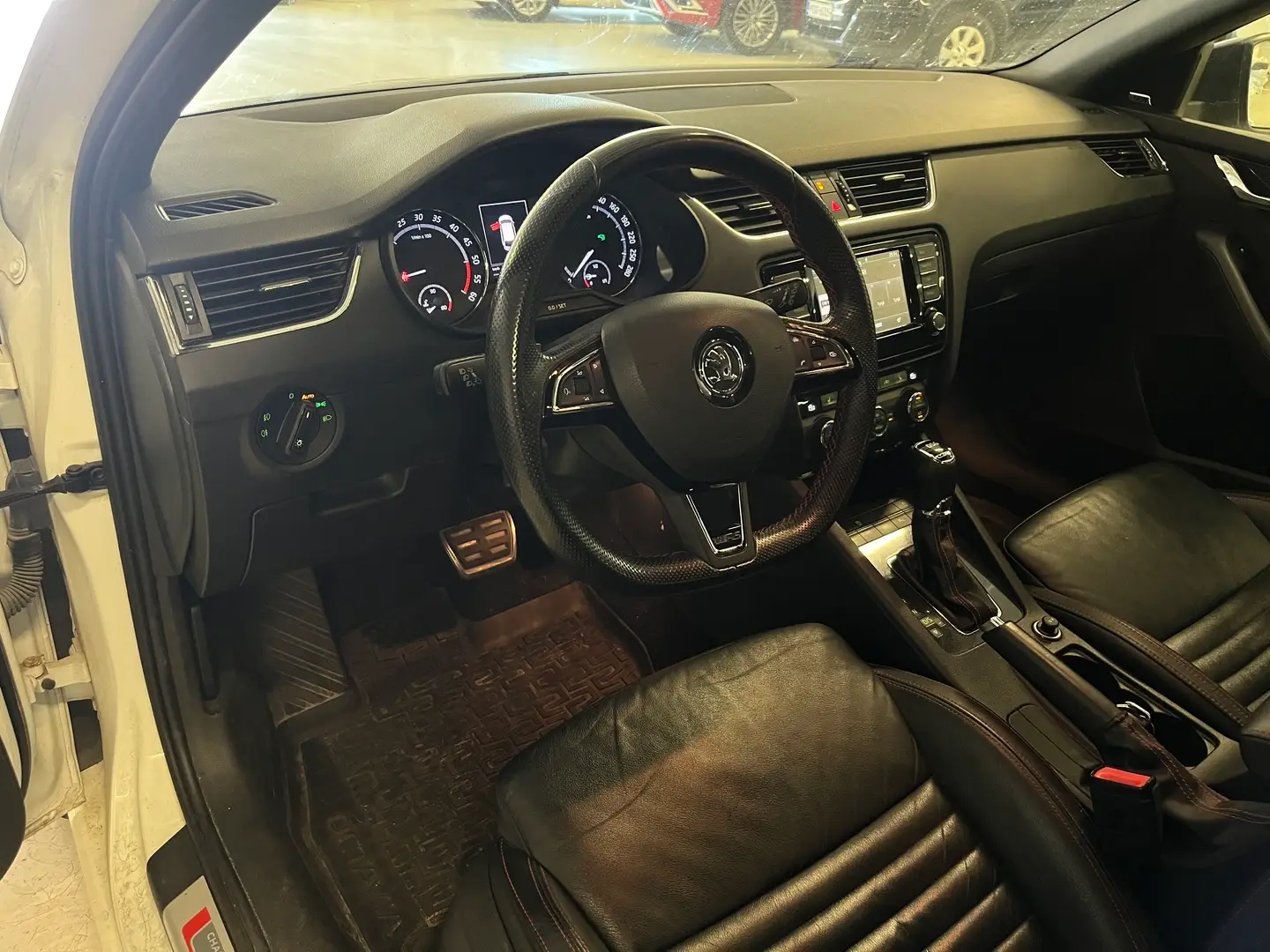Car Image - 5n3nk1eejt6btCBB6OgML7