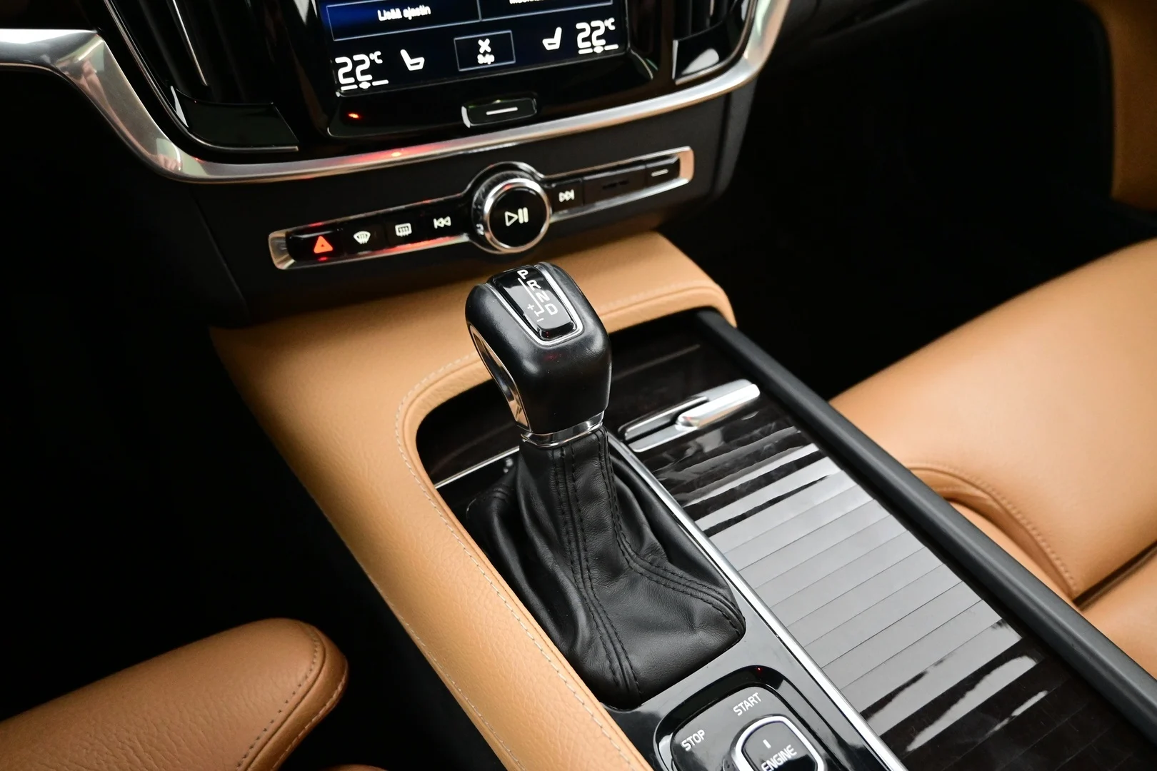 Car Image - 45VTkFb6jLwHM0J3XCWz4V