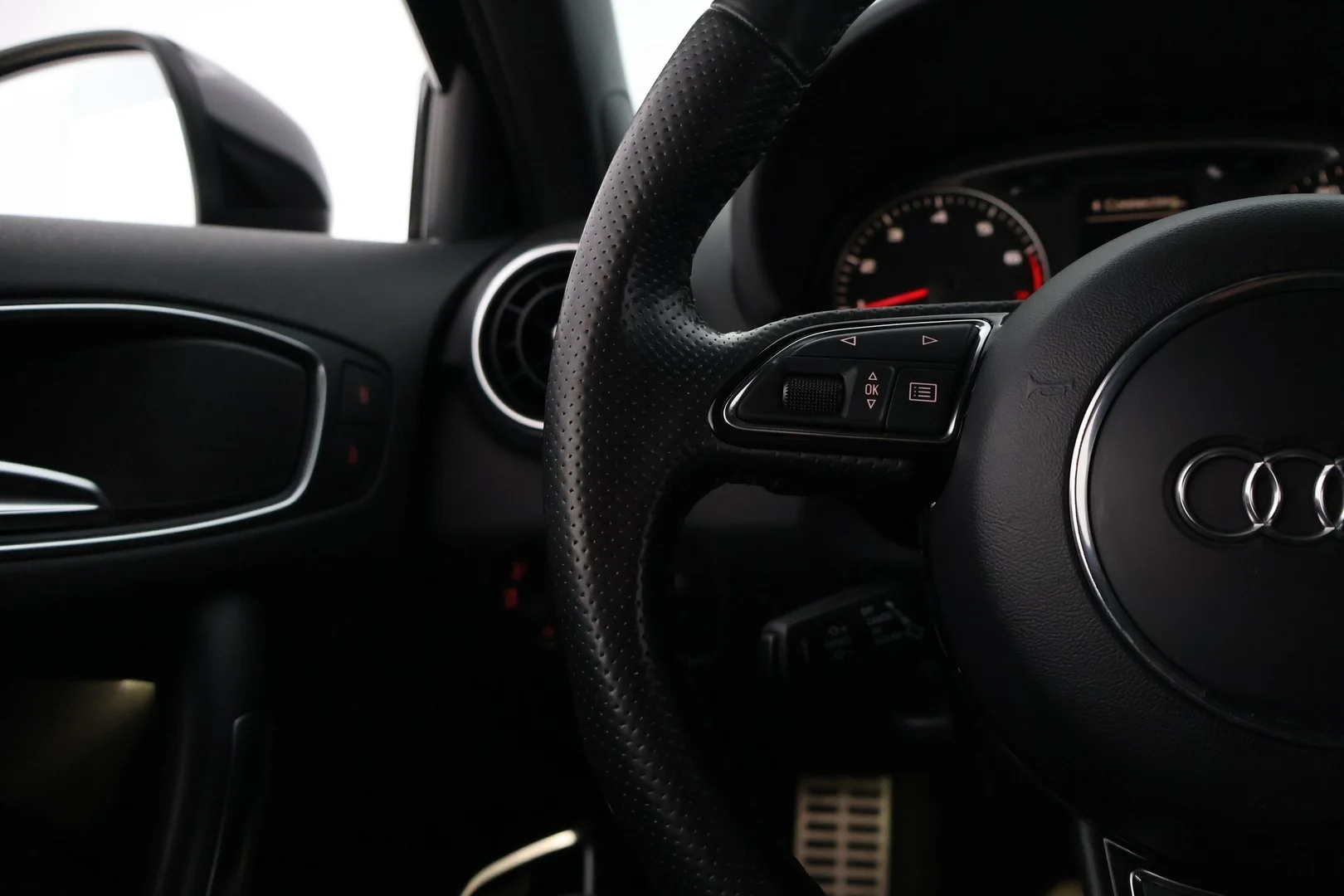Car Image - XPqJVVB7tnBcQpK0jzR99