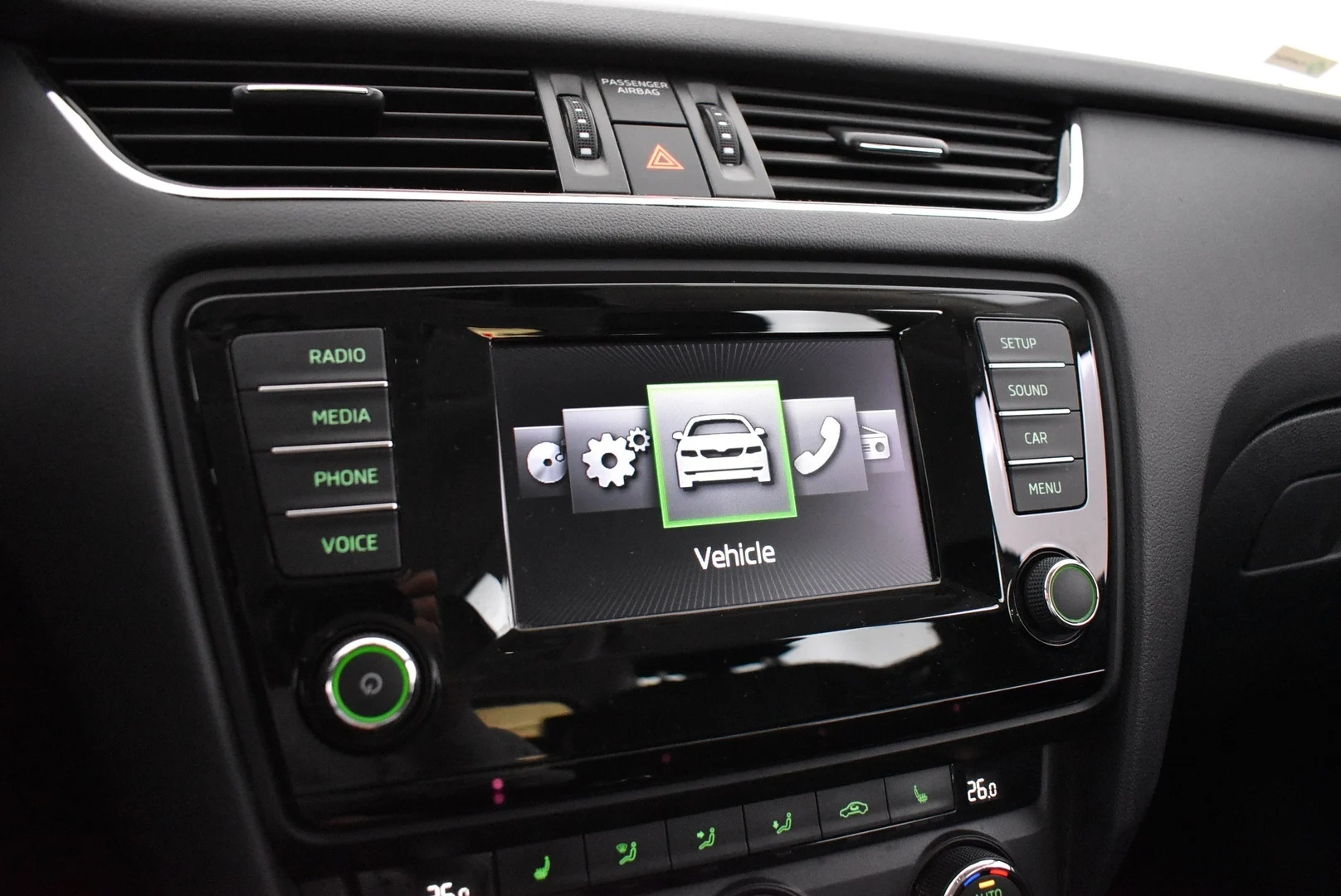 Car Image - 2ev18Zb02CMD920PFdtHk8
