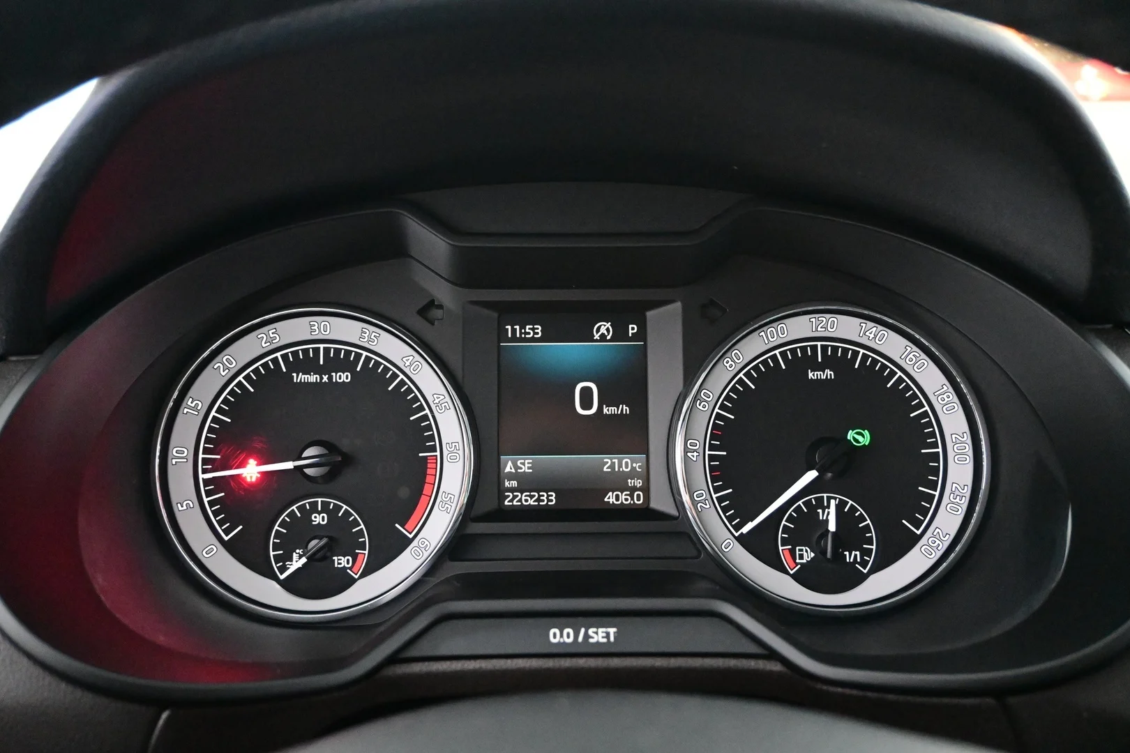 Car Image - 4RDkytuFahdTryGGTrkMdQ