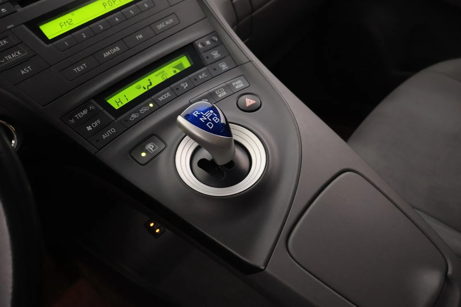 Car Image - 7w3lsWtL7D8SQOdzoSO17D