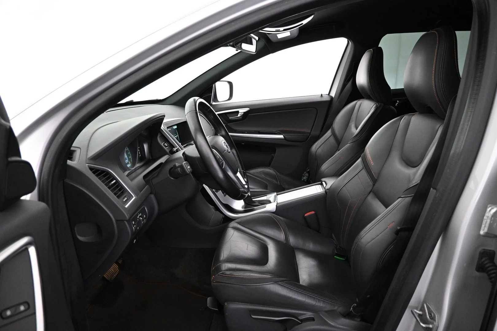 Car Image - 6hbd0DwjTX5OoBPIQqAc46