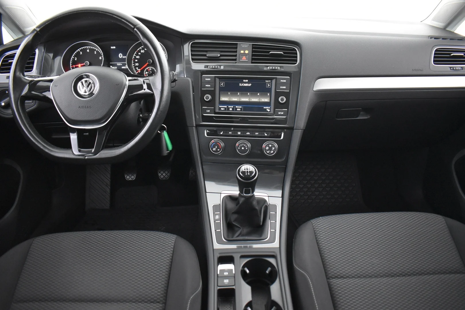 Car Image - 1k8LklCDAOFEXtWe4KSUxn