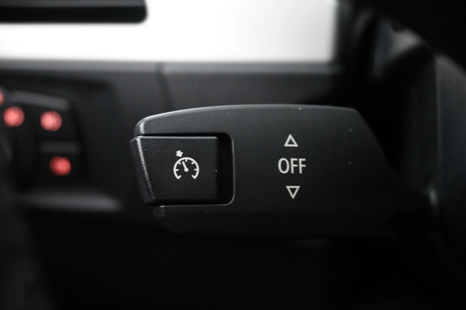 Car Image - 0DFxCGJT9LxvFWG4Mf5LY
