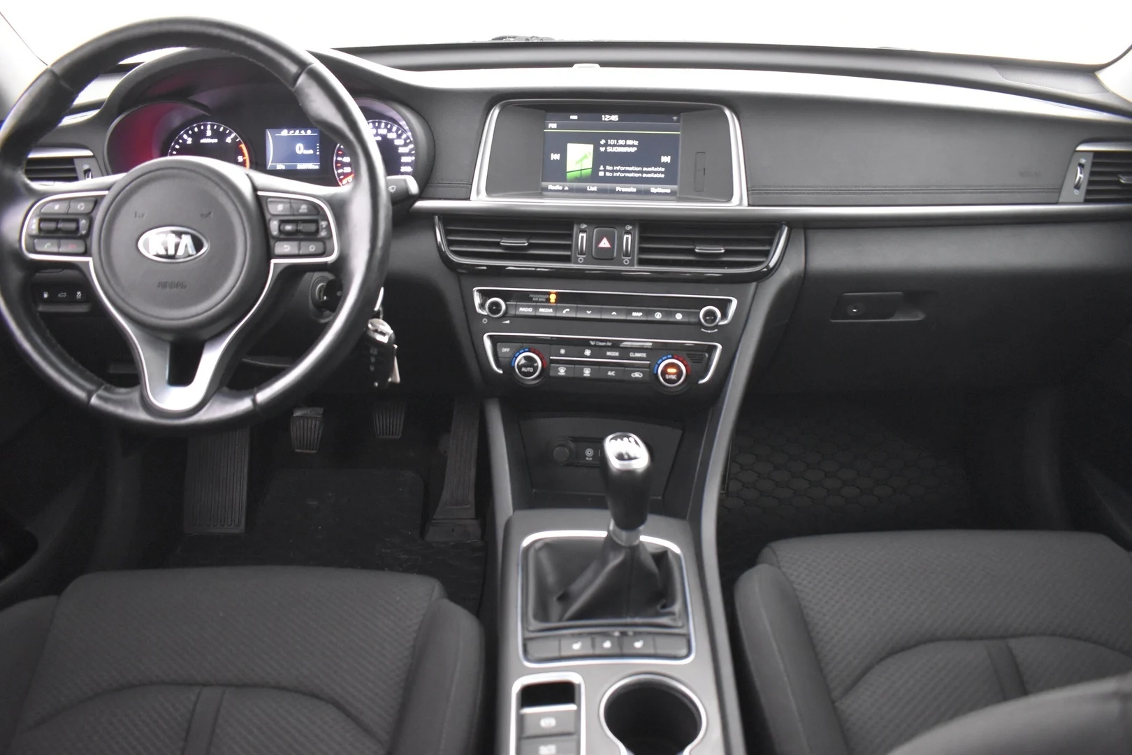 Car Image - 7L7fAJ9H97egxWBGSszTS7