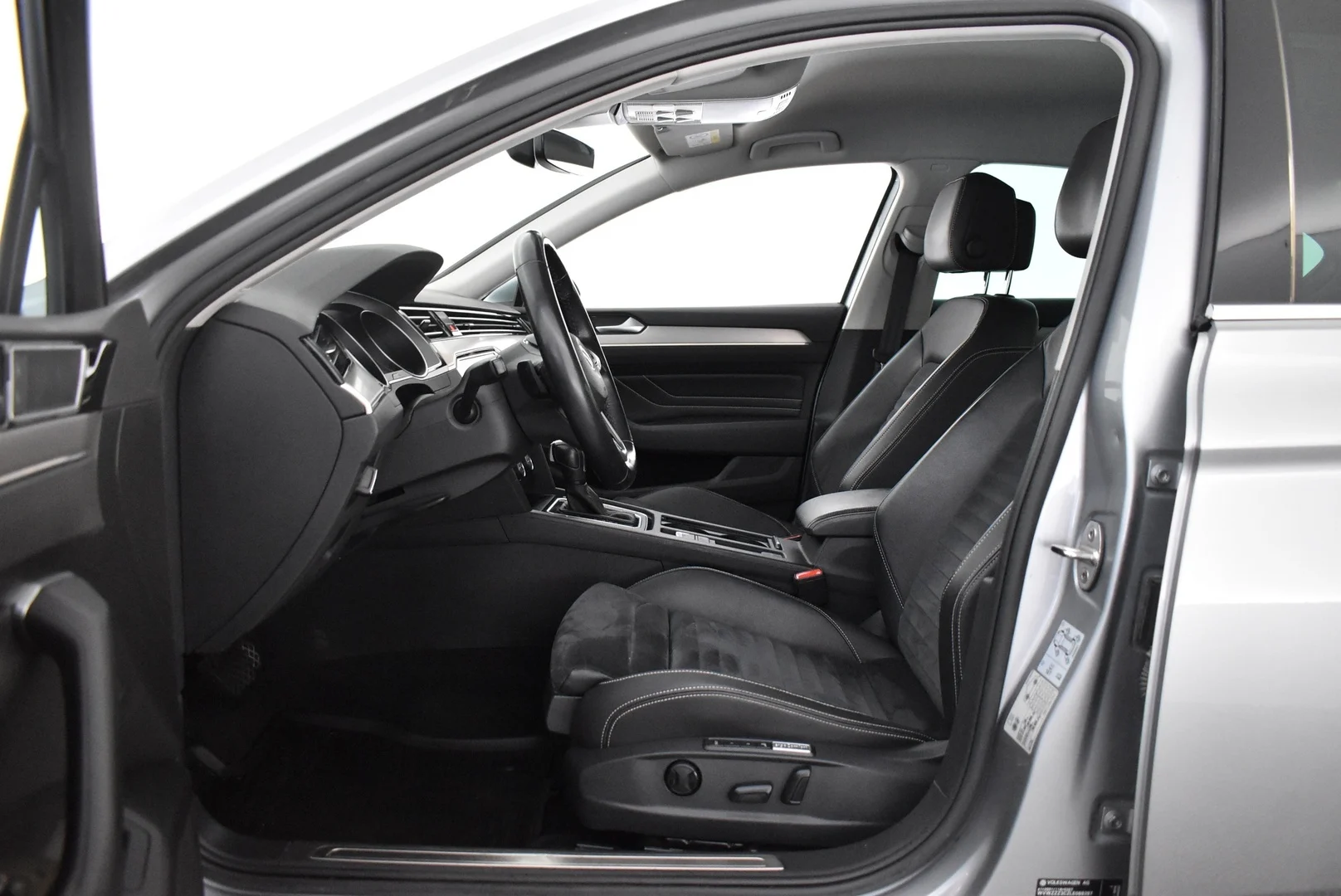 Car Image - 2XKjqyPWa2j7O0RVRsiUr1