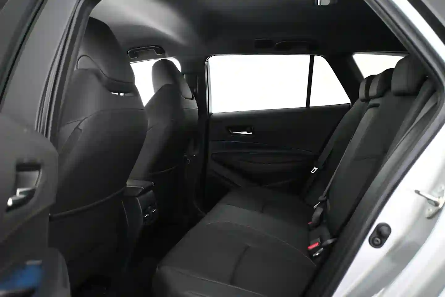 Car Image - 2ExMIWCoX8mUs53YSjvVLS