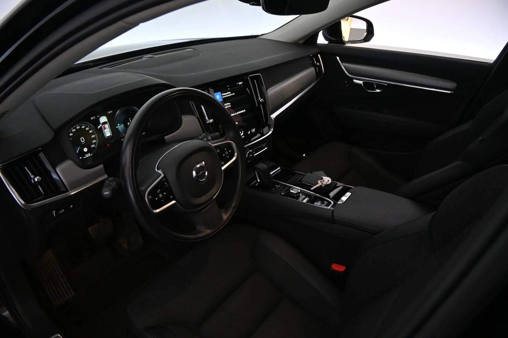 Car Image - 66vZjJI5RWrLHuVDZDsv9w
