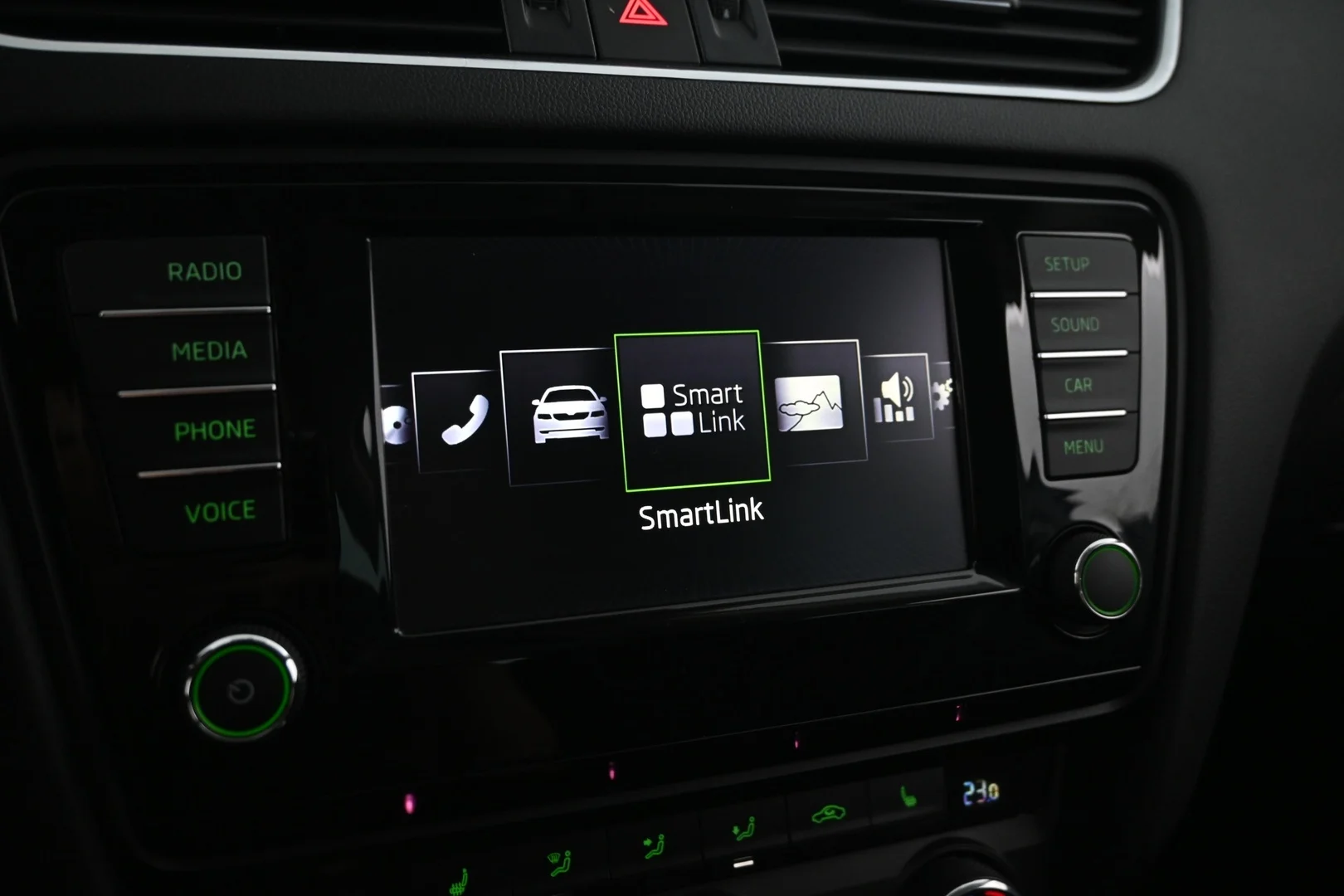 Car Image - 2ENxO85pcpdVr3J3Xudyyy