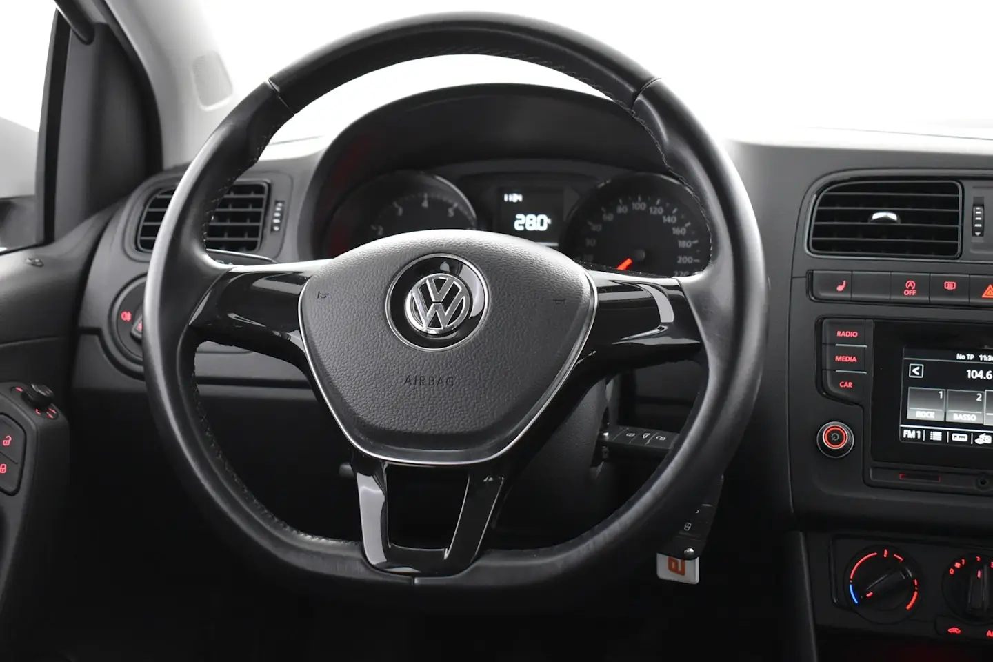Car Image - 3P4i5oowBSbQaZFwJTfRf8