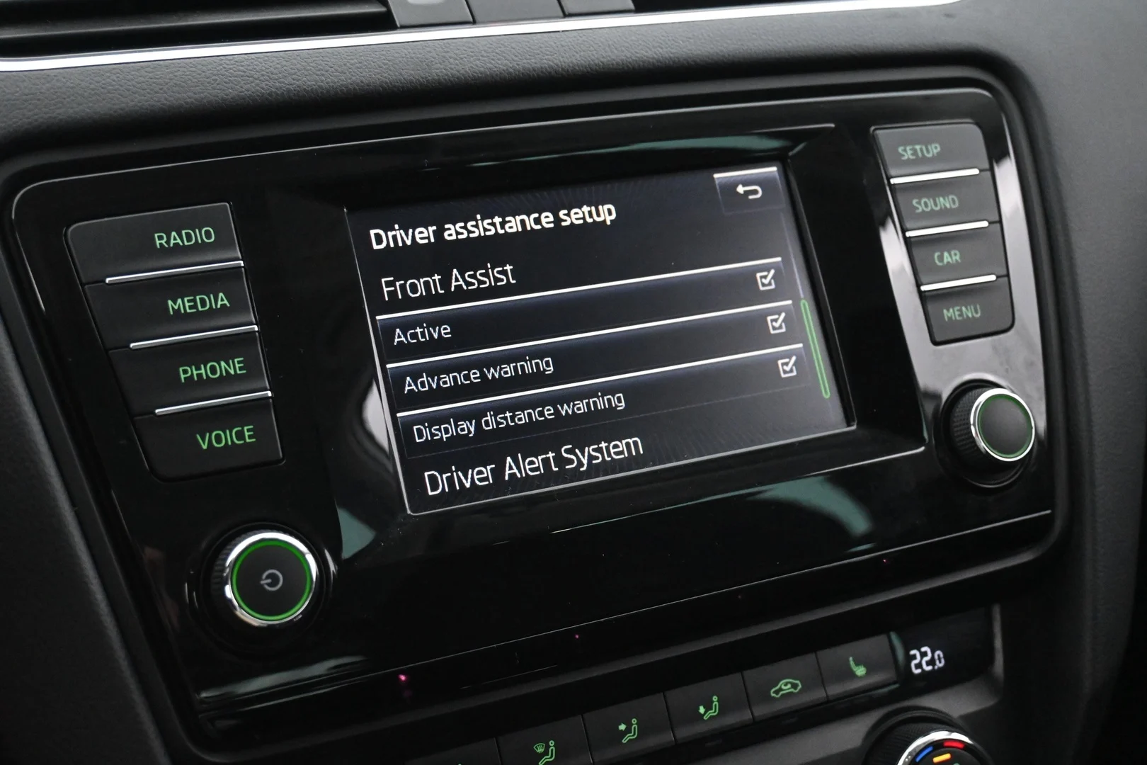 Car Image - 72YtNw0L6Q02AhpjgOzRr6