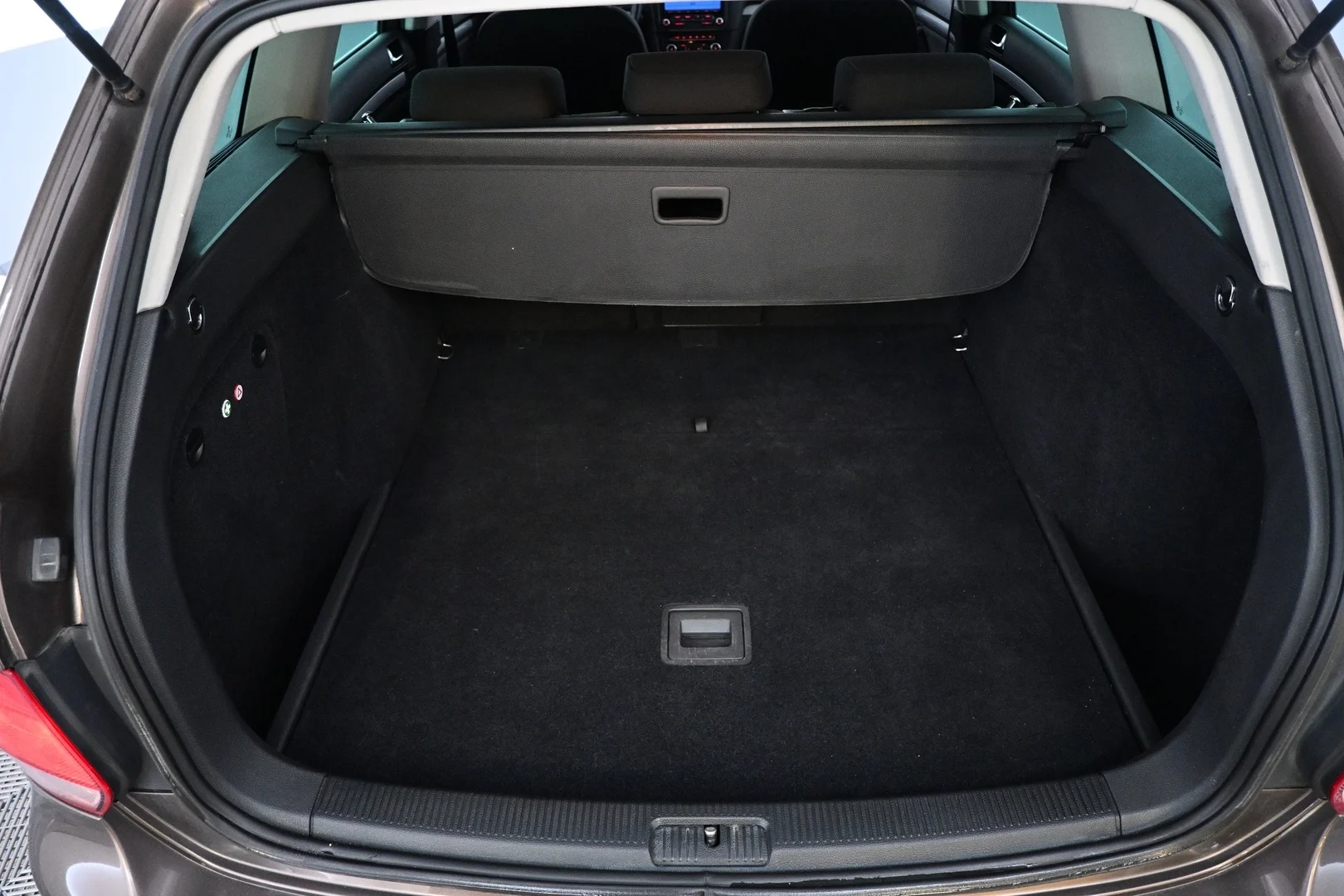 Car Image - 6Nvo61IOhbCqdvRks9lfdB