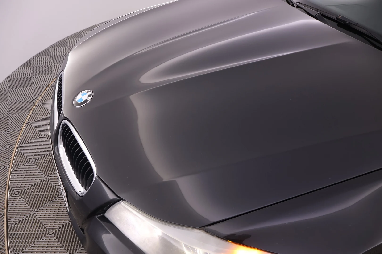 Car Image - 6q2NQVSJPbNT6fdrytGNnN