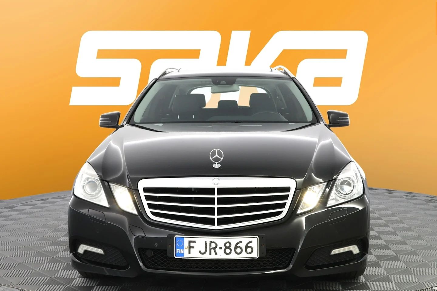 Car Image - 5tLXqUJ64ZXzowz0UV2hro