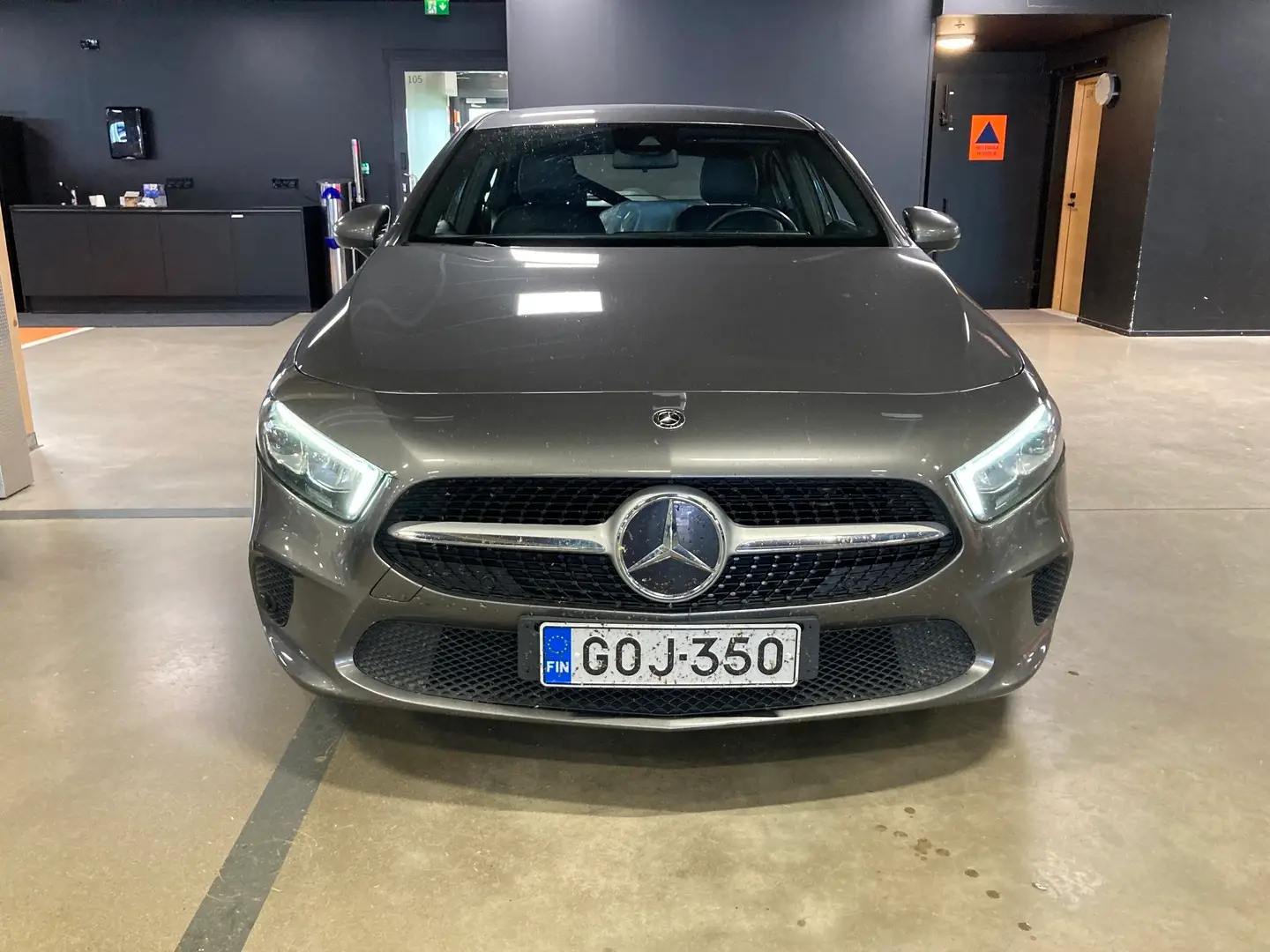 Car Image - 64CGH6WjZzbvoLOL2PPLtO