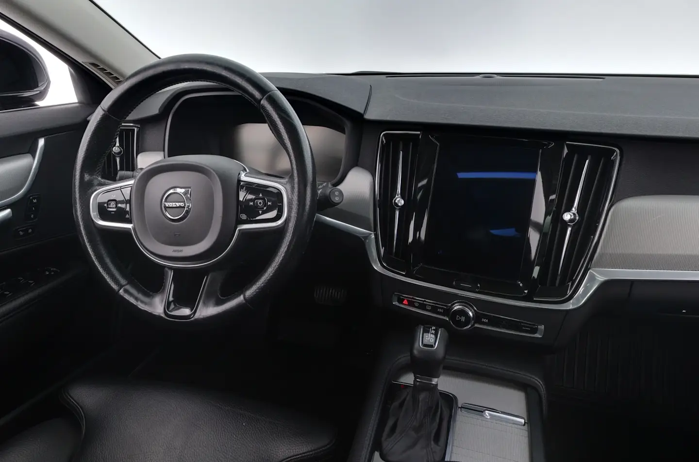 Car Image - 73Q5M2wTCcbRbEvpNTaK4W