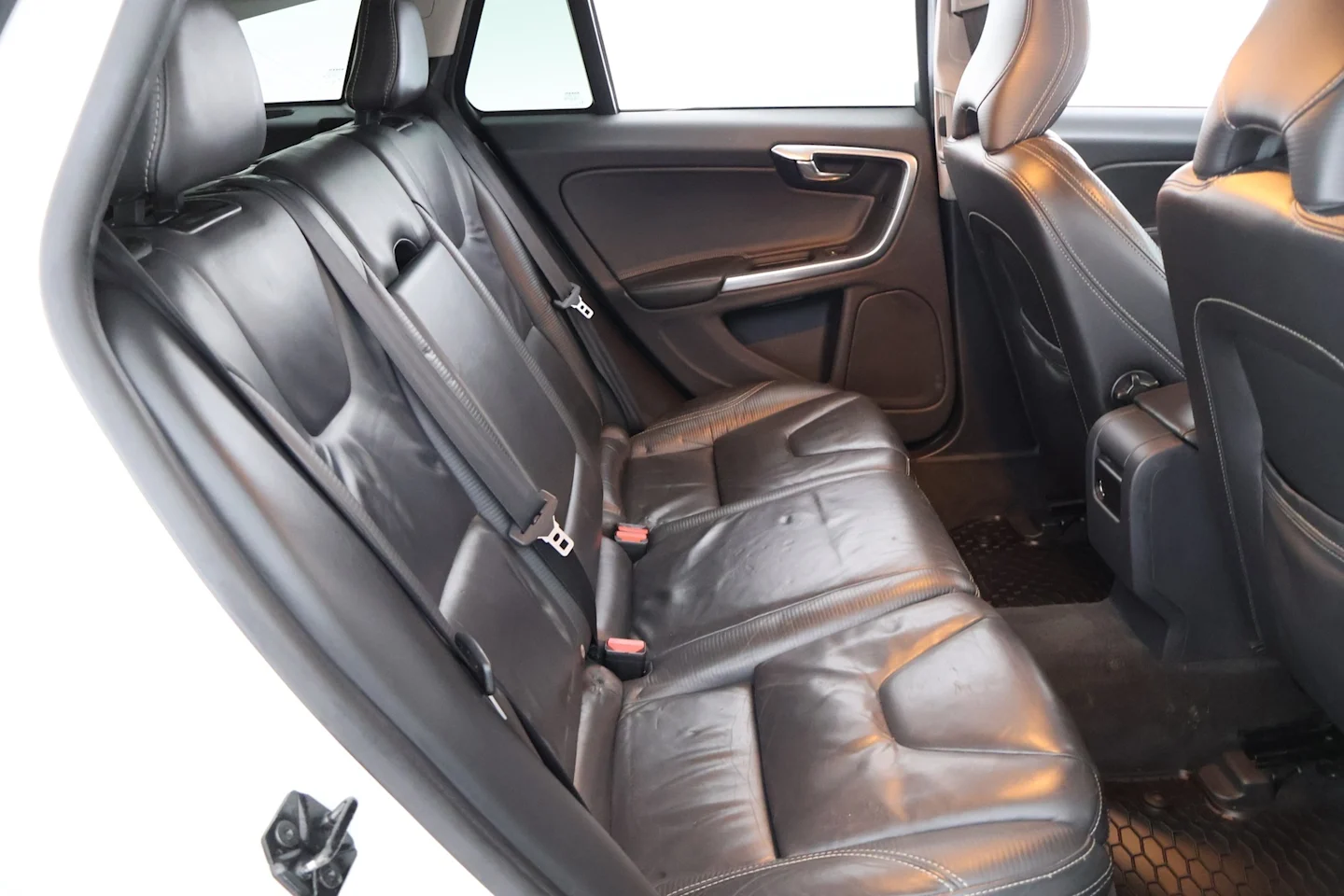 Car Image - 75djZFcxJMzBWvWSkKeMEL