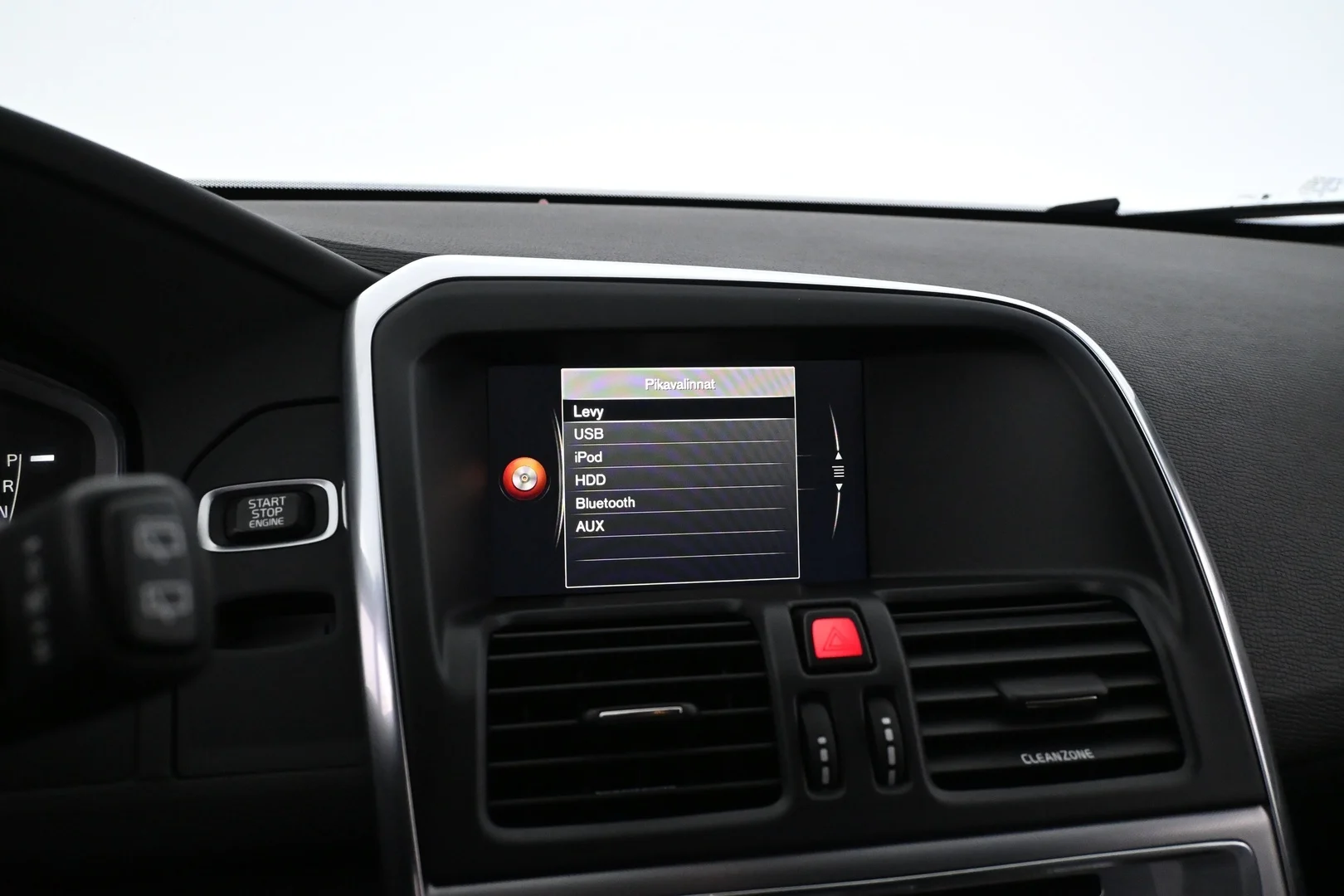 Car Image - zHRArdrsz5MKwWUmxNI73