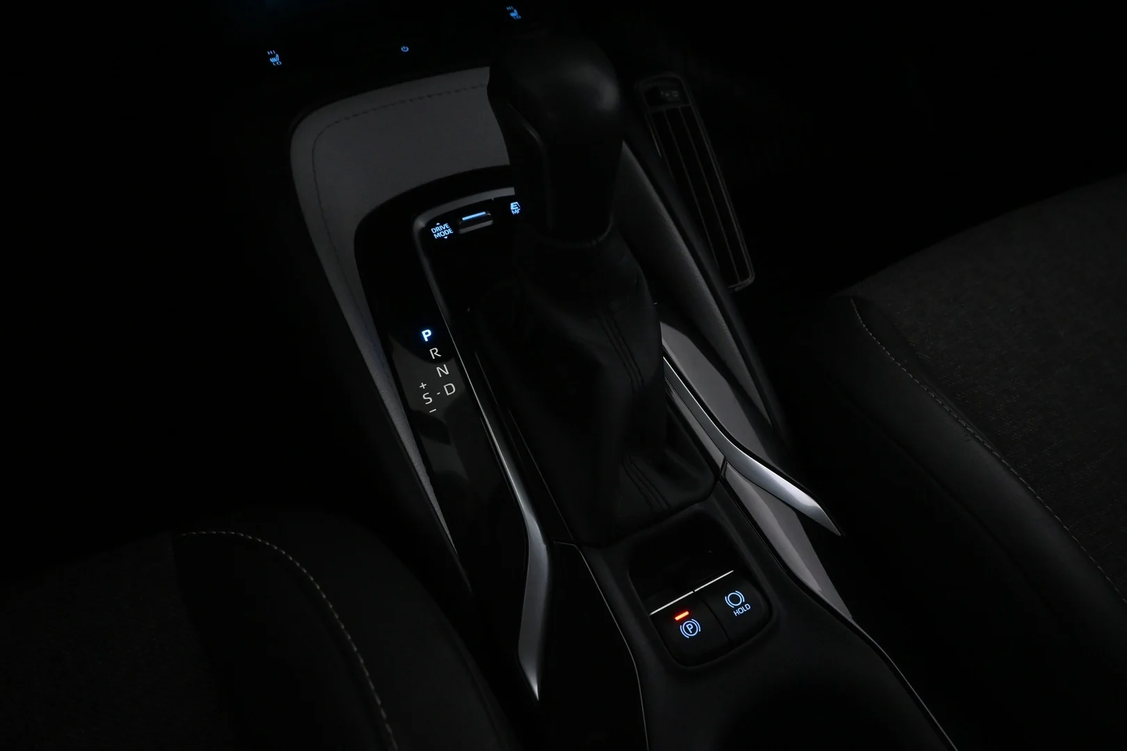Car Image - 3MA4ACZvyUNNGXO9PeNb7z