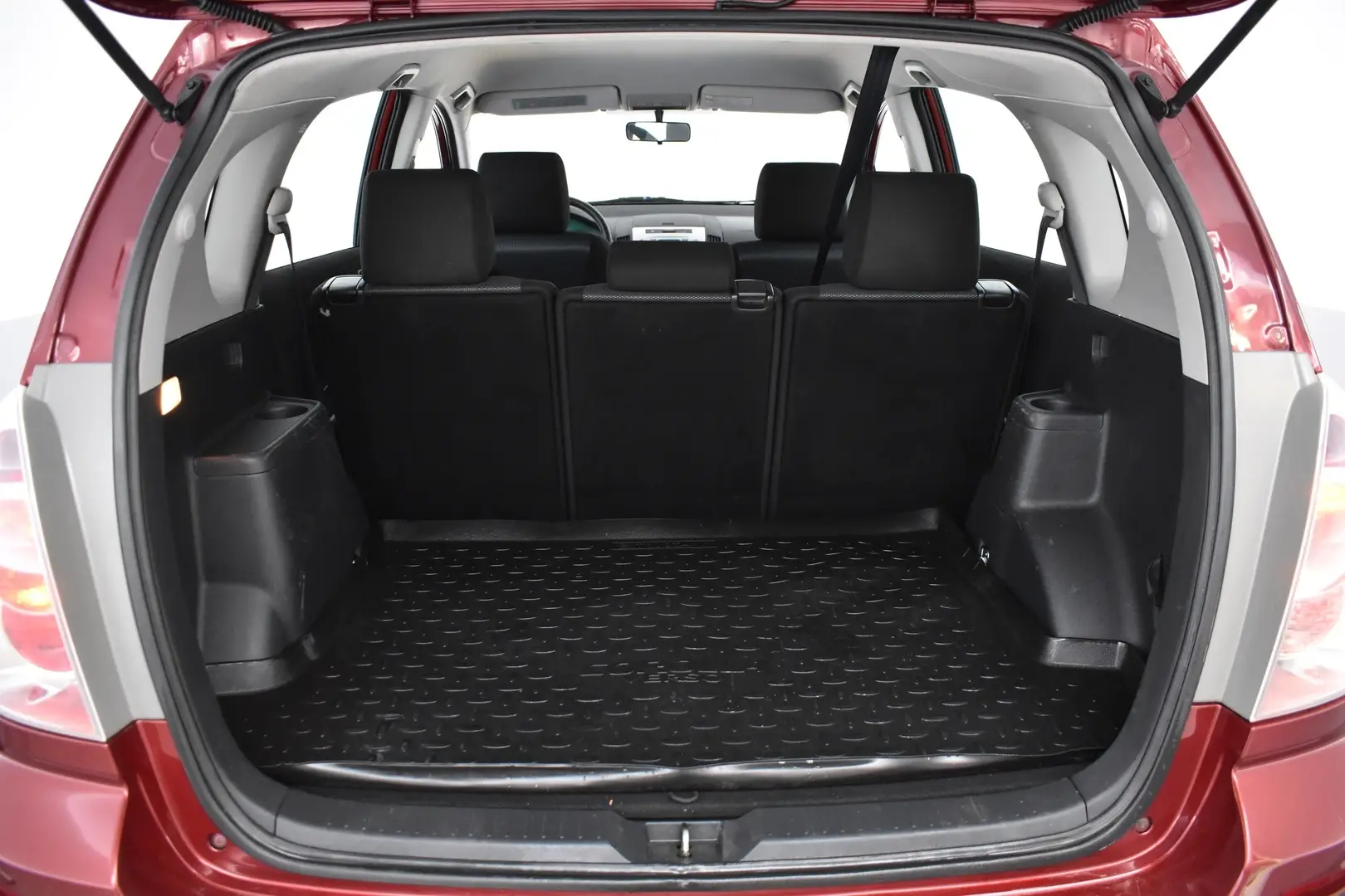 Car Image - 6NNY2N0V1bQ5Jy9XKRCxg8