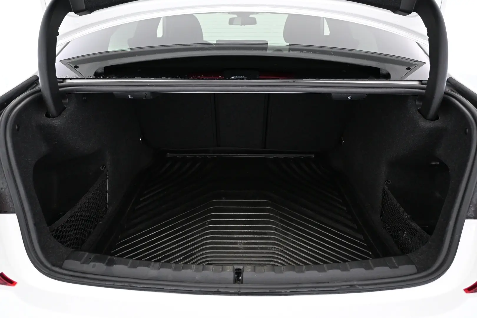 Car Image - 3hjxj8iRFGHO3WVbNedRHG