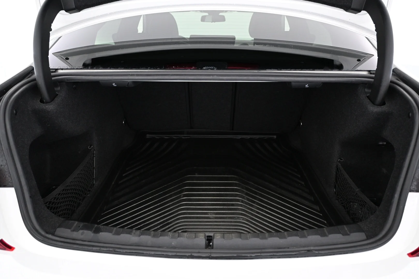 Car Image - 3hjxj8iRFGHO3WVbNedRHG